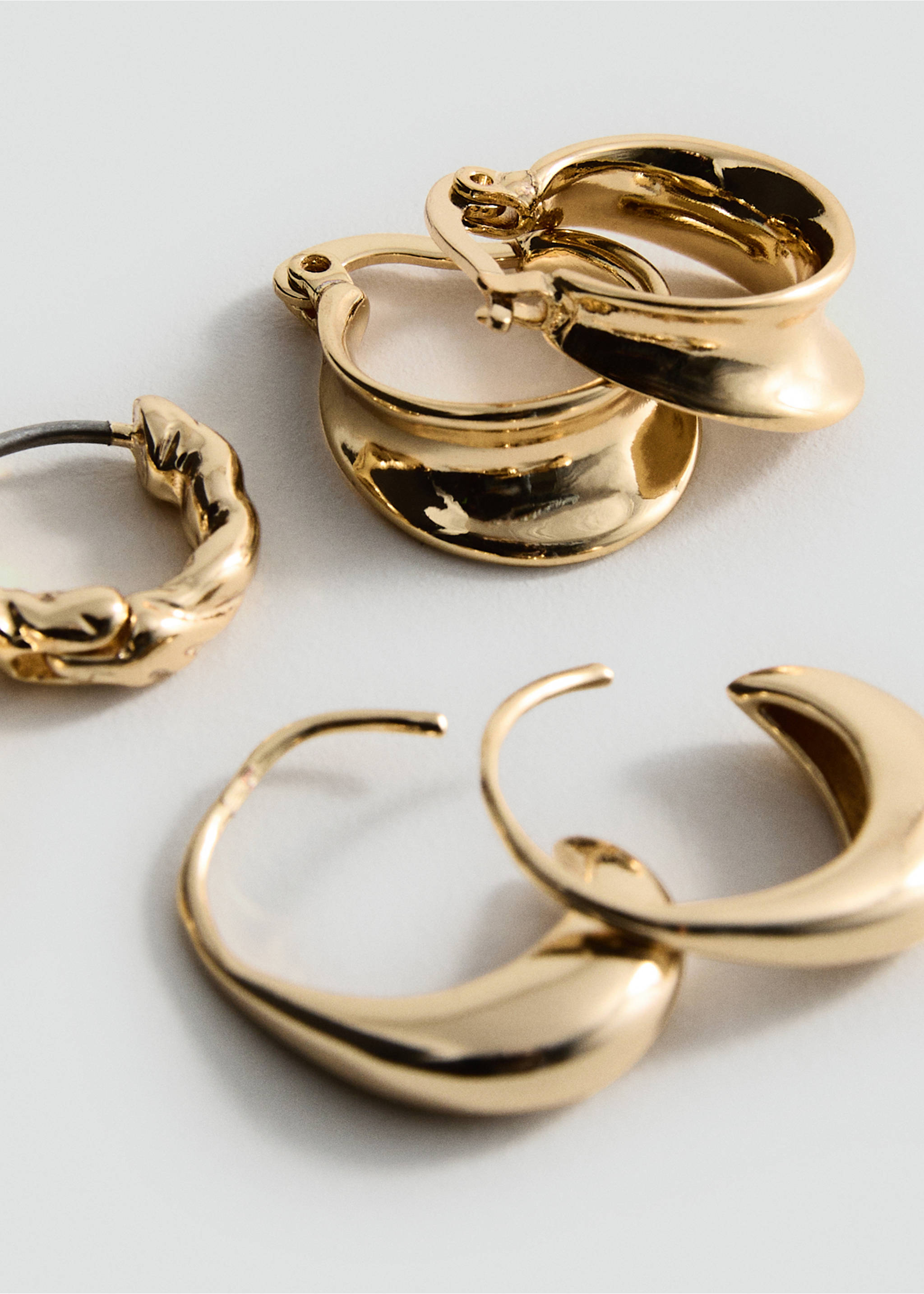 Set of 3 hoop earrings - Medium plane, Gold. Ref: 17021140-00.