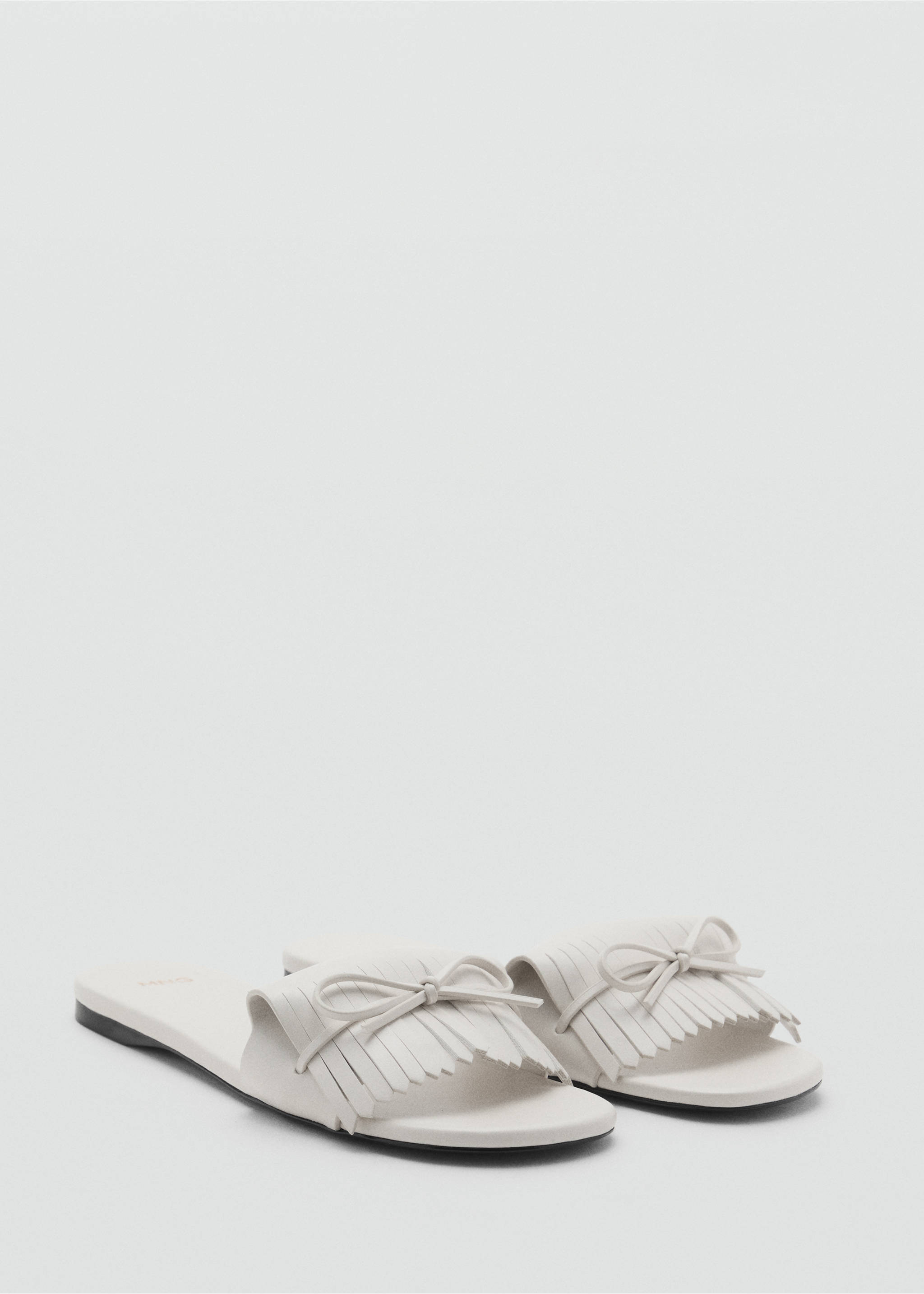 Fringed sandals with bow detail - Medium plane, White. Ref: 17021141-00.