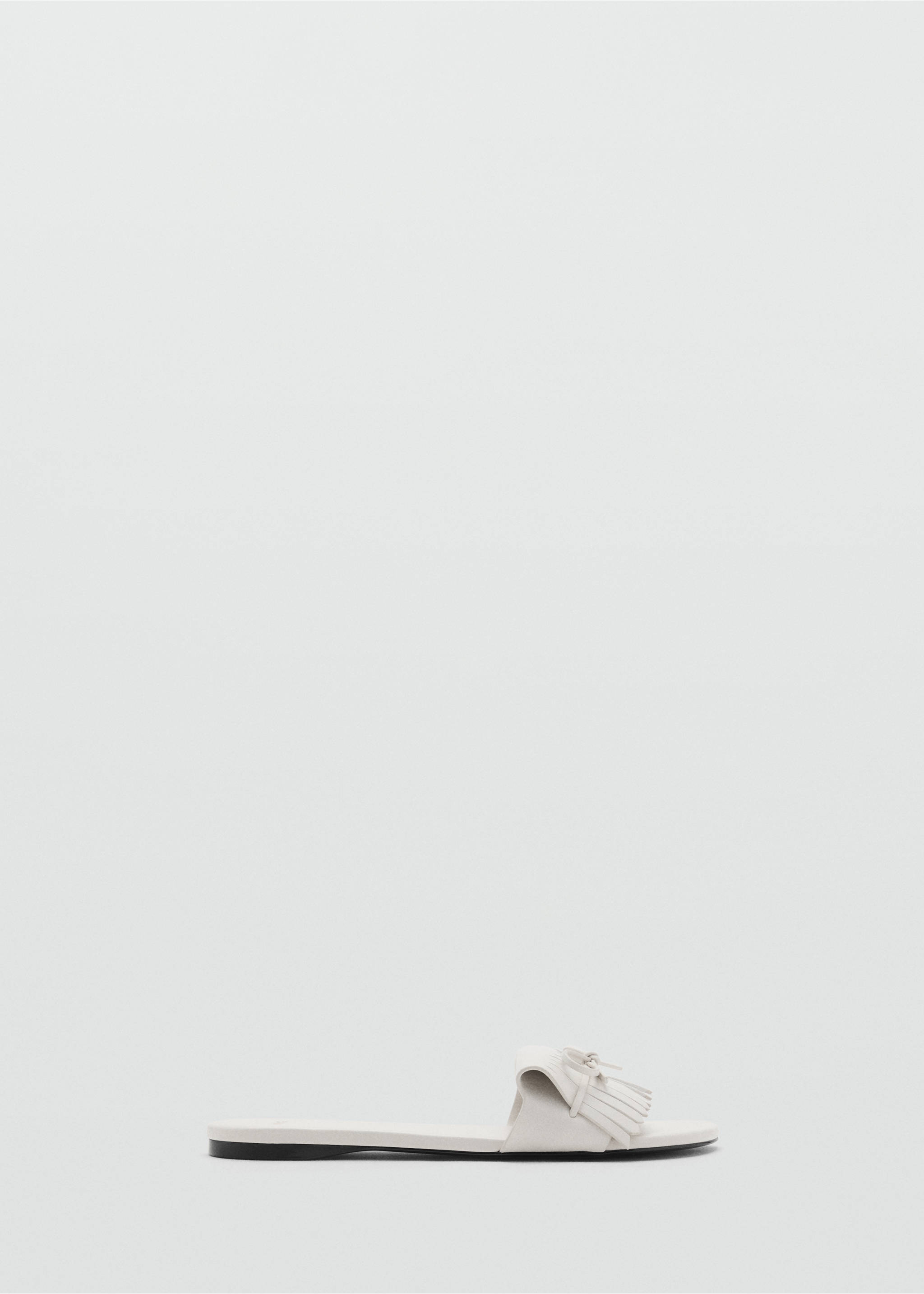 Fringed sandals with bow detail - Article without model, White. Ref: 17021141-00.
