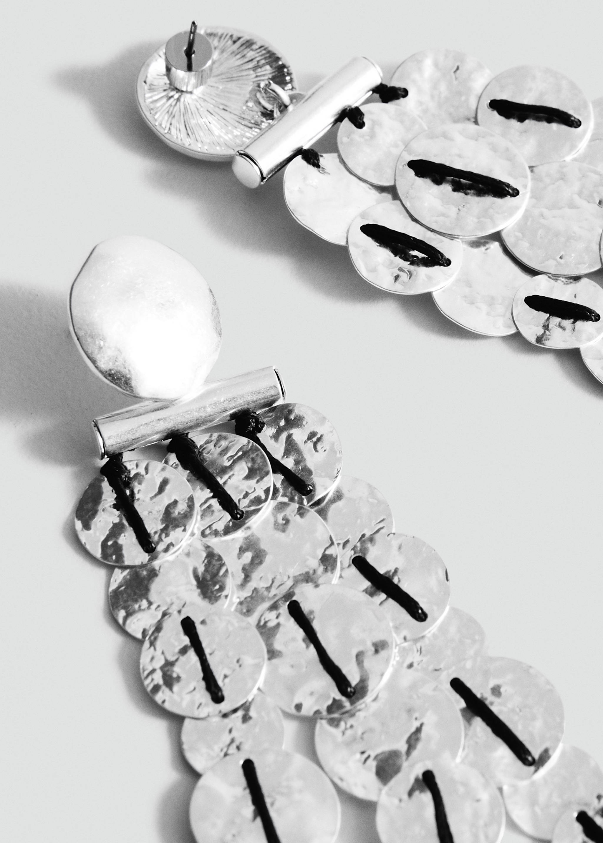 Iron bead waterfall earrings - Medium plane