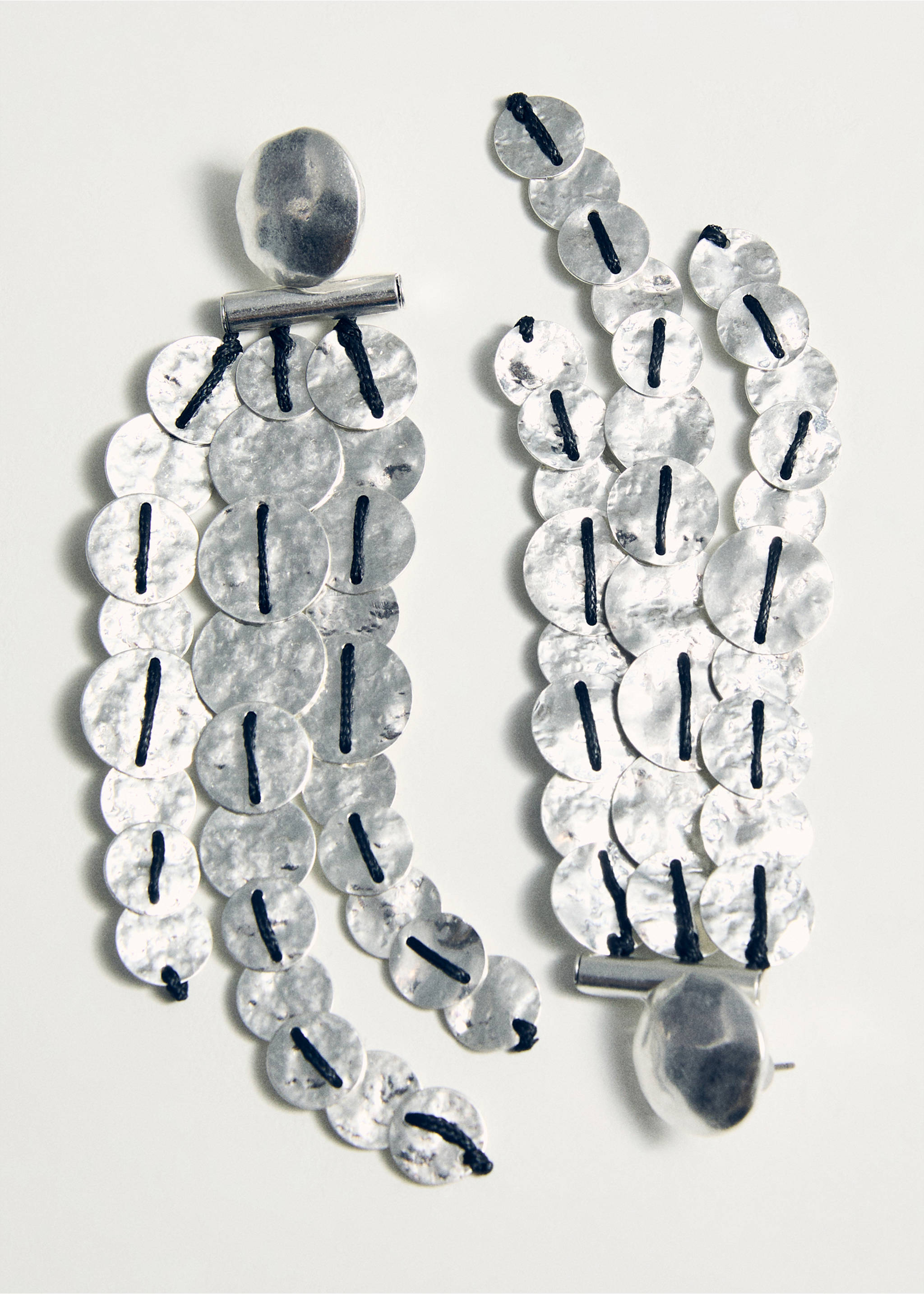 Iron bead waterfall earrings - Details of the article 5, Silver. Ref: 17021150-00.