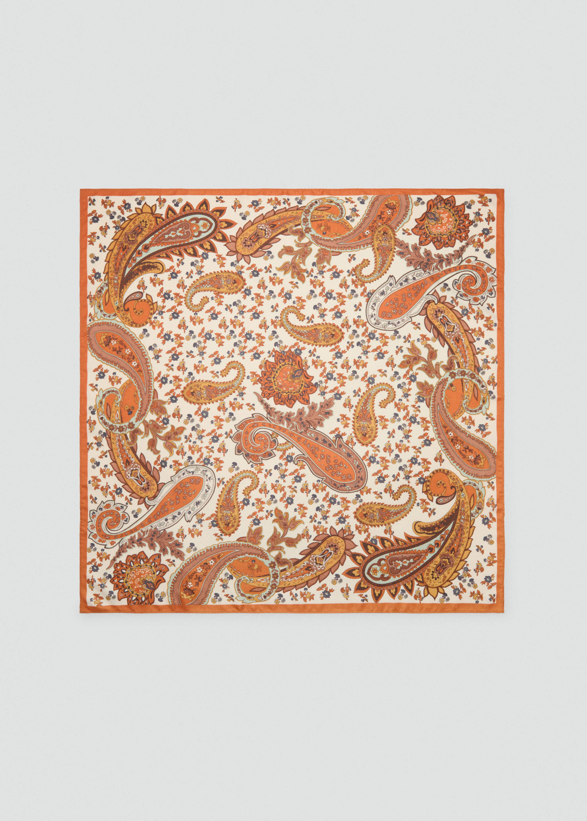 Paisley satinscarf - Artikel utan modell