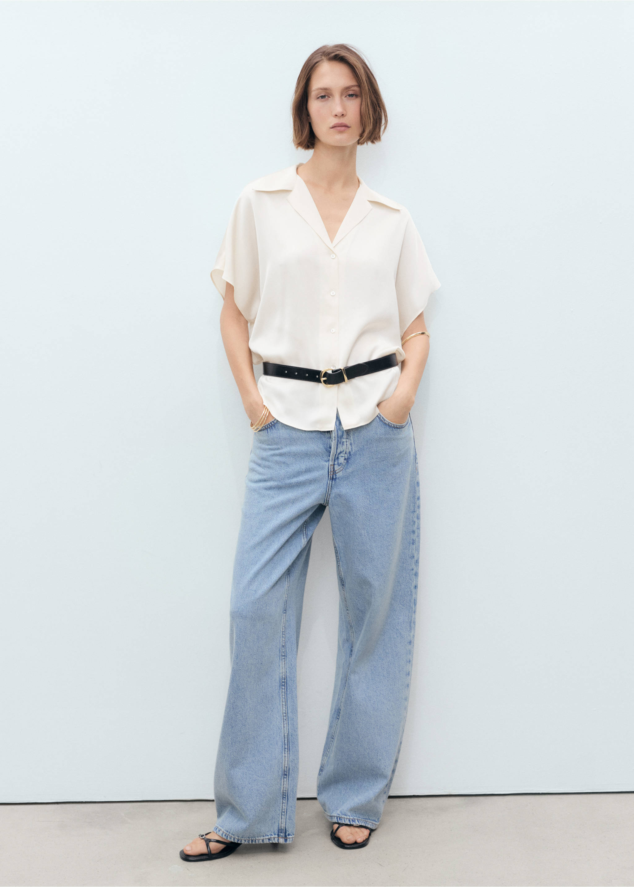 Short-sleeved satin shirt - General plane, Off White. Ref: 17021156-00.