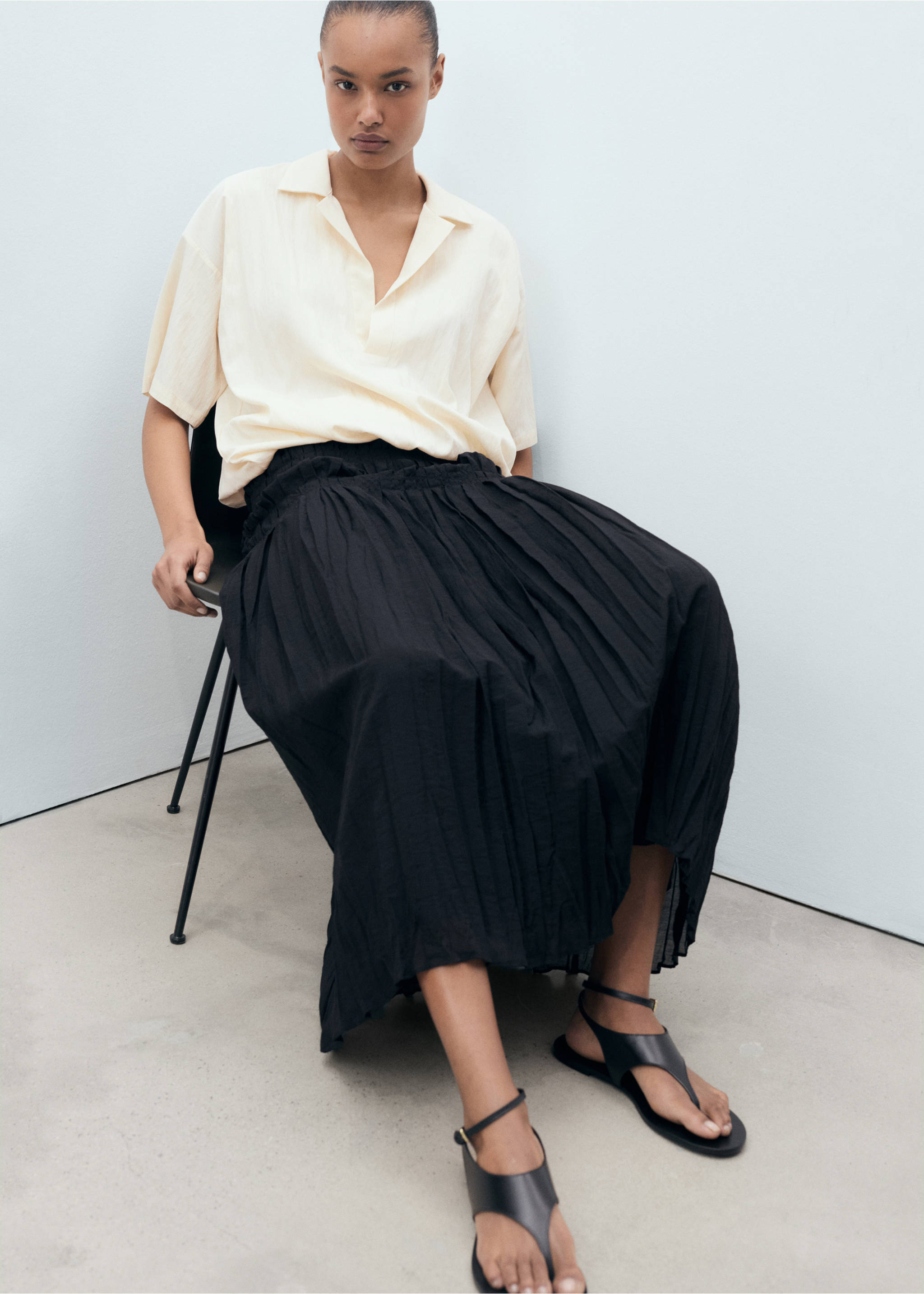 Crop puffed shirt - Details of the article 2, Vanilla. Ref: 17021157-00.