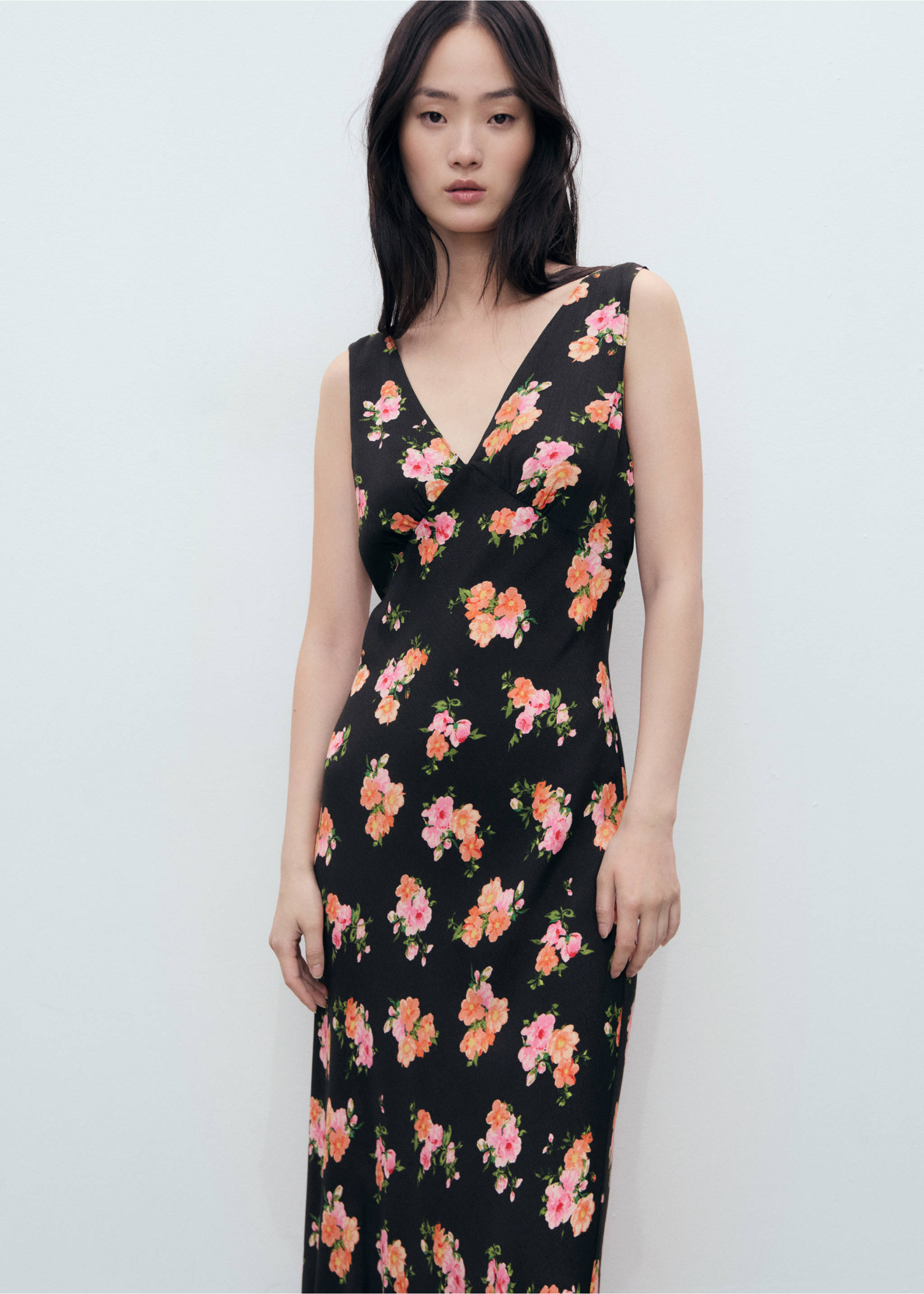 Long floral dress - Details of the article 3, Black. Ref: 17021162-00.