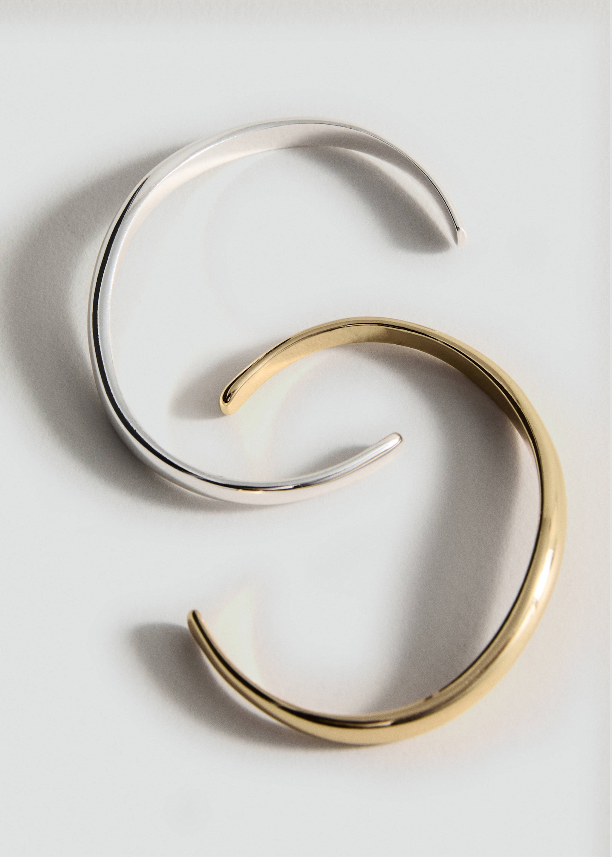Set of combined rigid bracelets - Medium plane, Gold. Ref: 17021176-00.