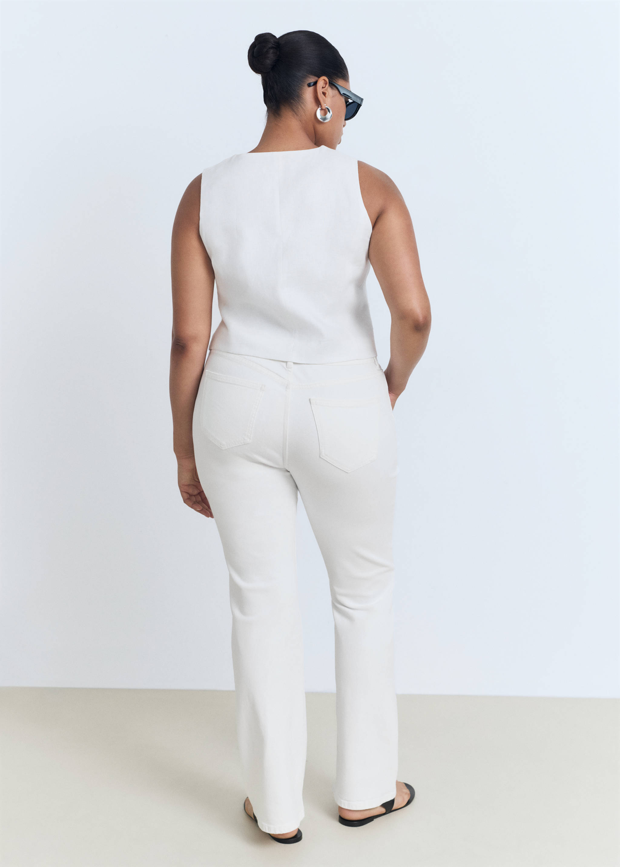 Fiona flared mid-rise jeans - Details of the article 4