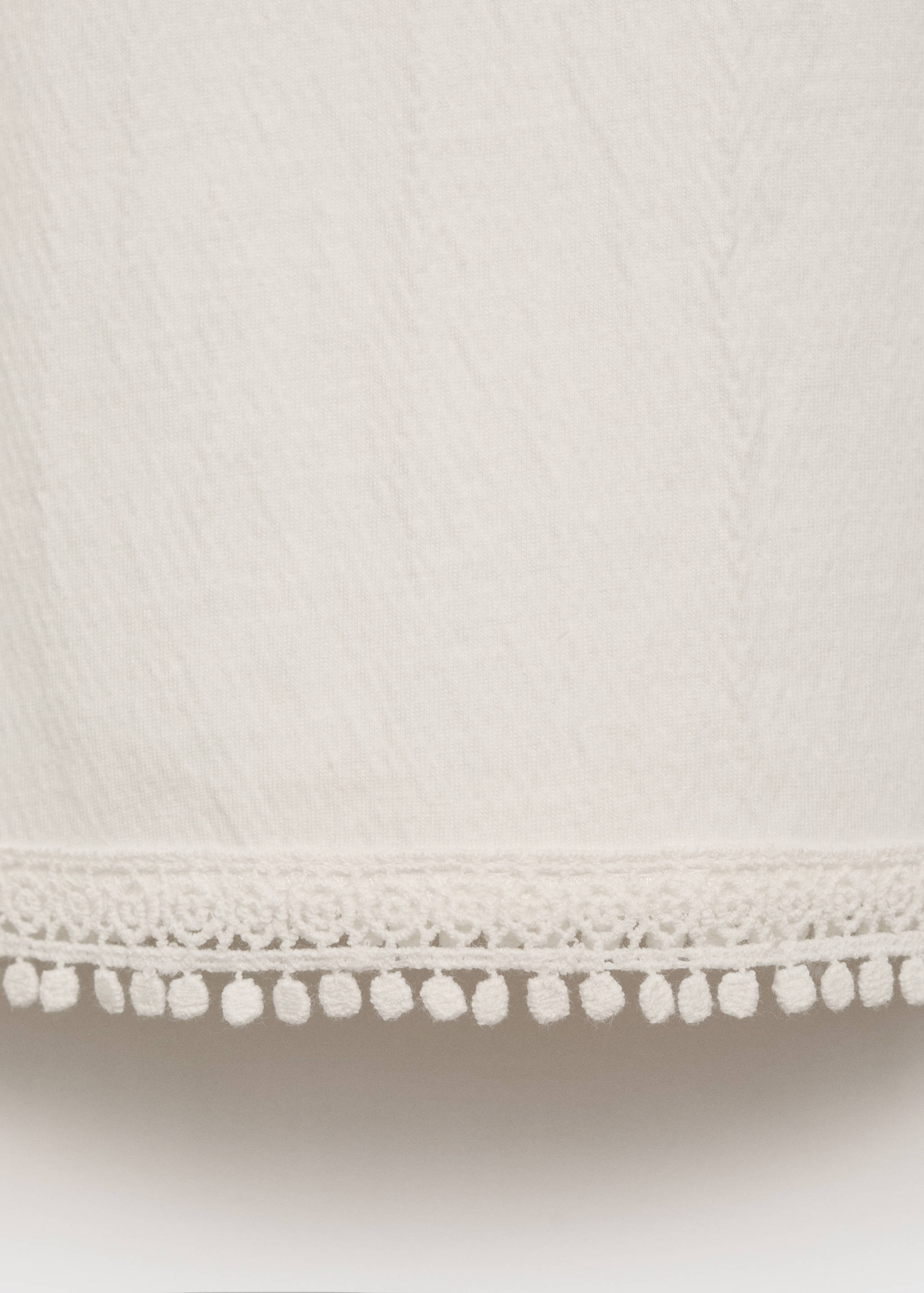 Textured embroidered t-shirt - Details of the article 8