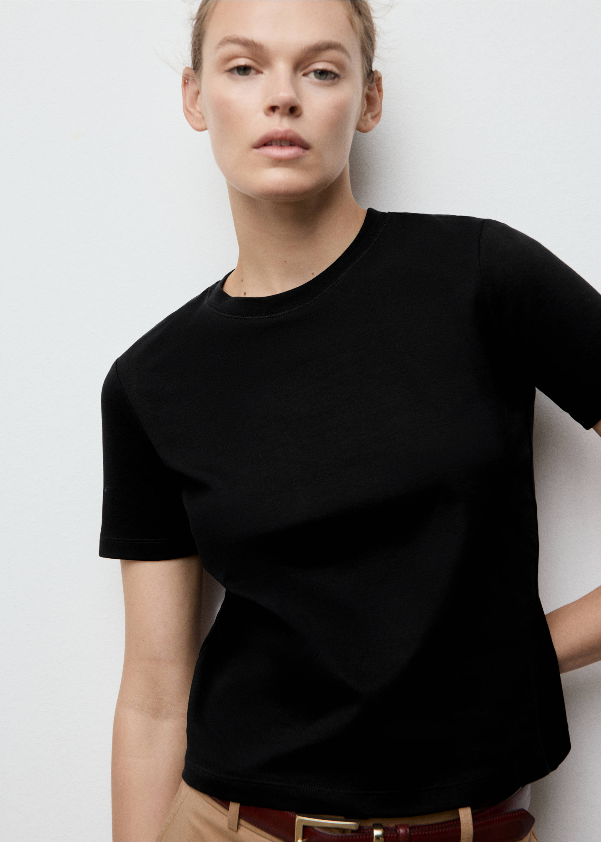 Cotton short-sleeved t-shirt - Medium plane, Black. Ref: 17021197-00.