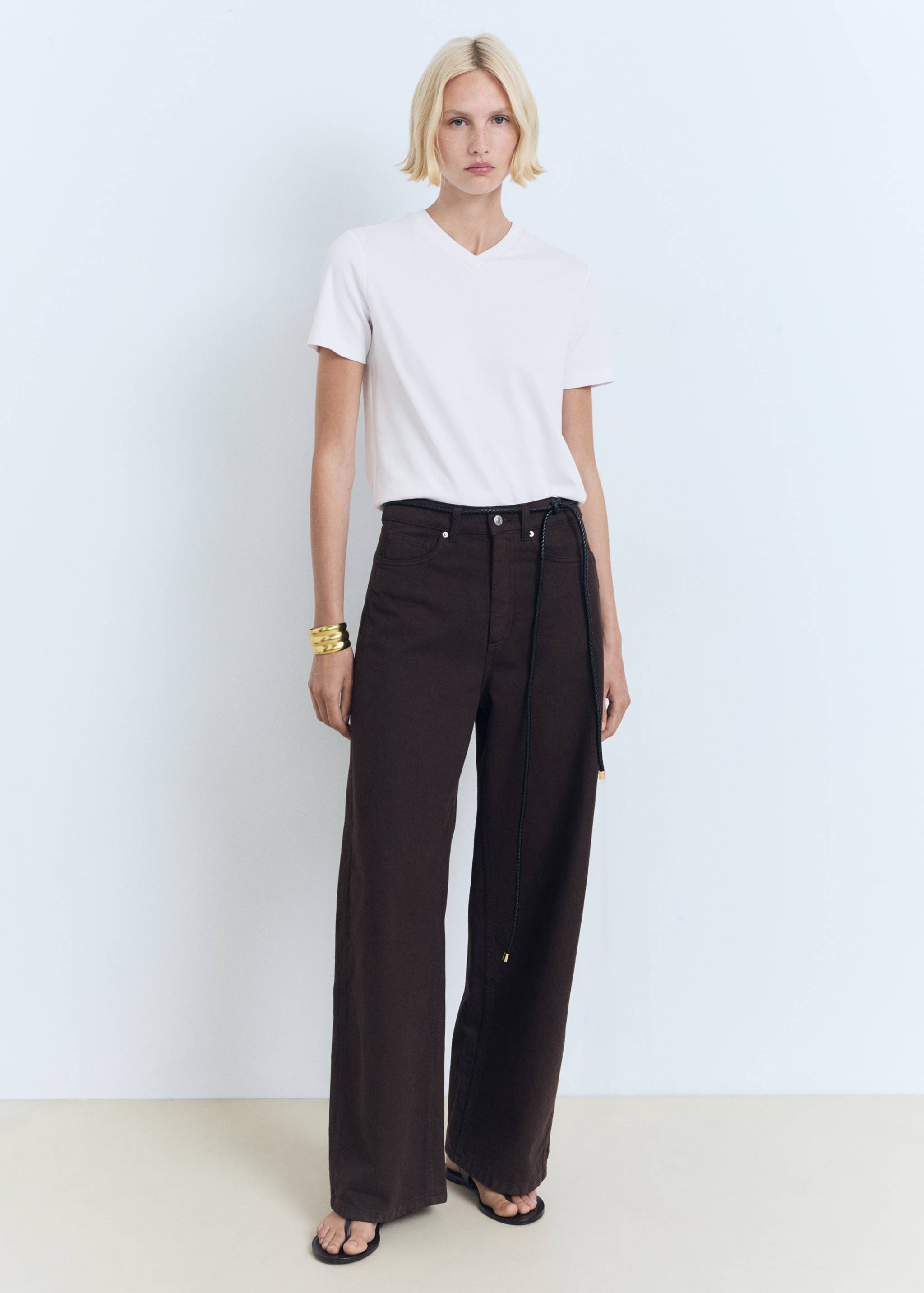 Bavlněné tričko s výstřihem do V - Celkový náhled