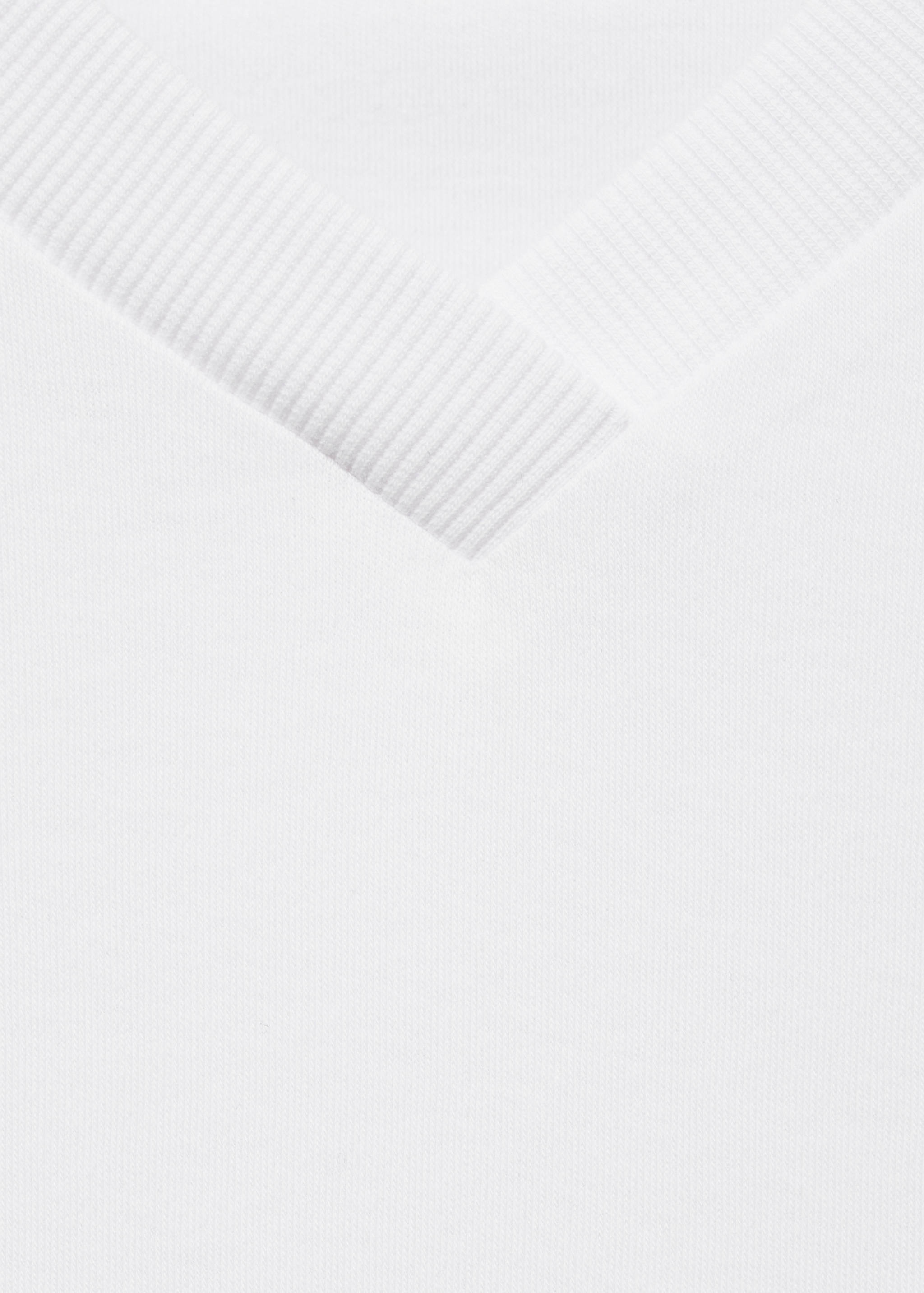 Bavlněné tričko s výstřihem do V - Detail zboží 8