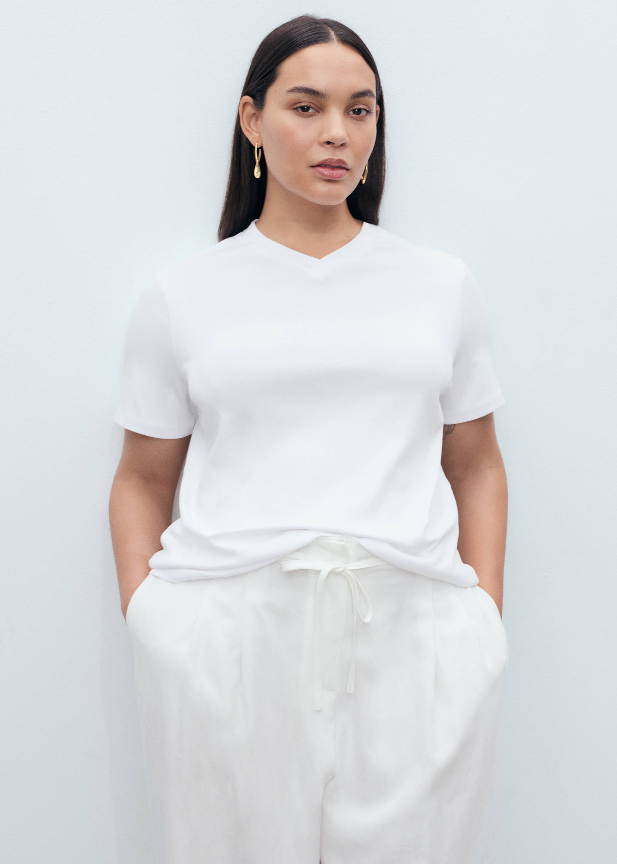 Bavlněné tričko s výstřihem do V - Detail zboží 5