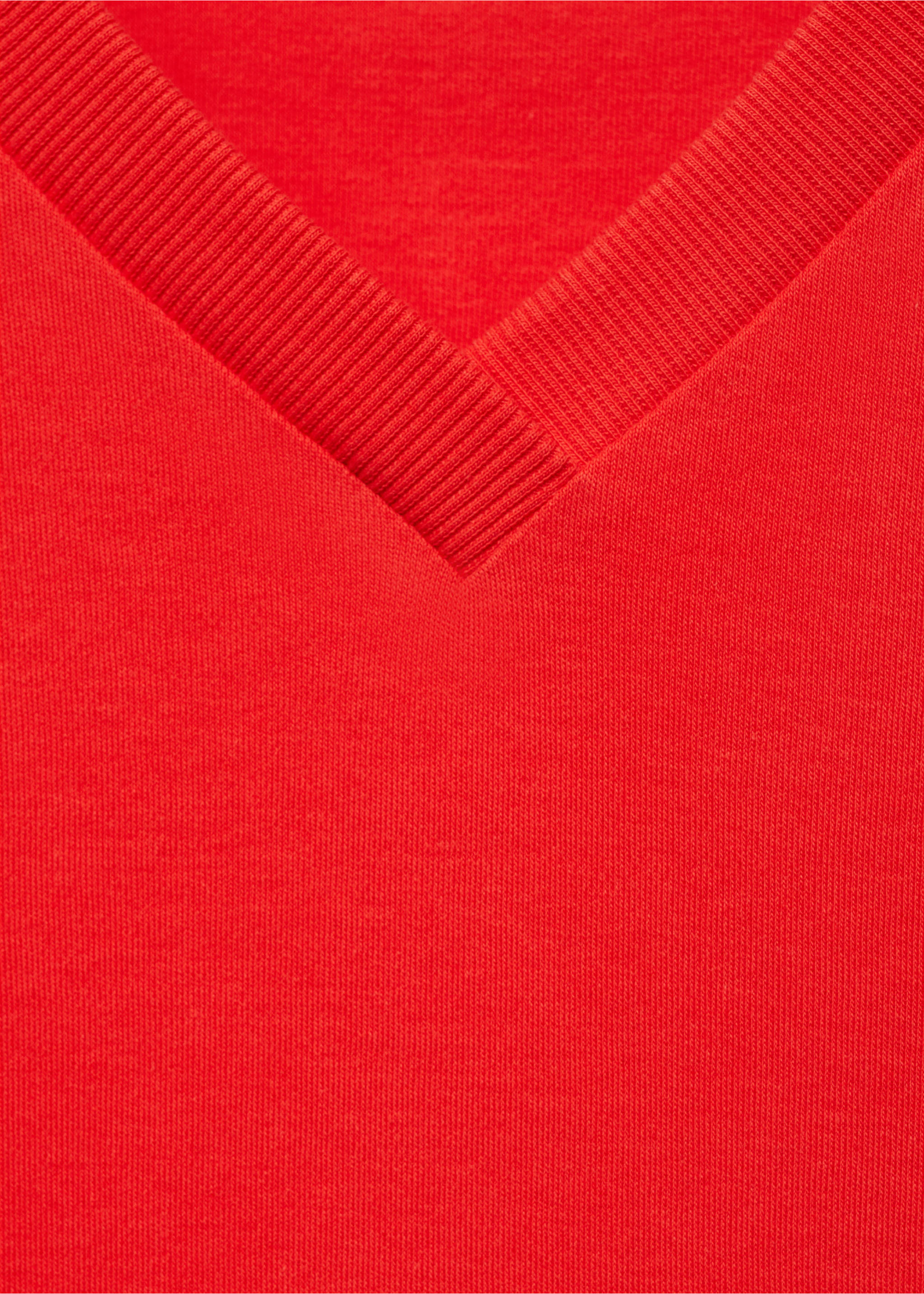 Katoenen T-shirt met V-hals - Detail van het artikel 8, Rood. Ref: 17021198-00.