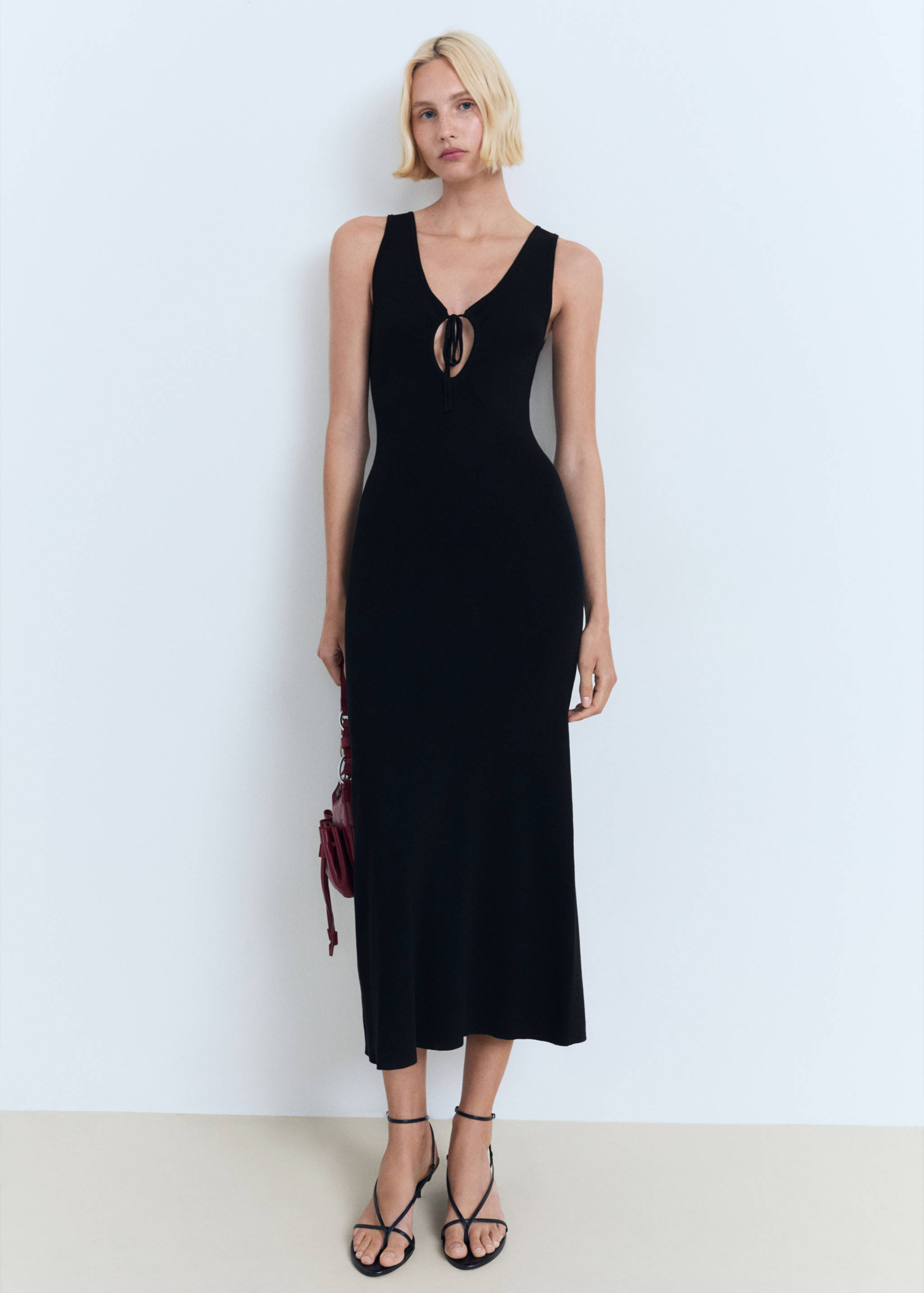 Robe en maille décolleté nœud - Plan général