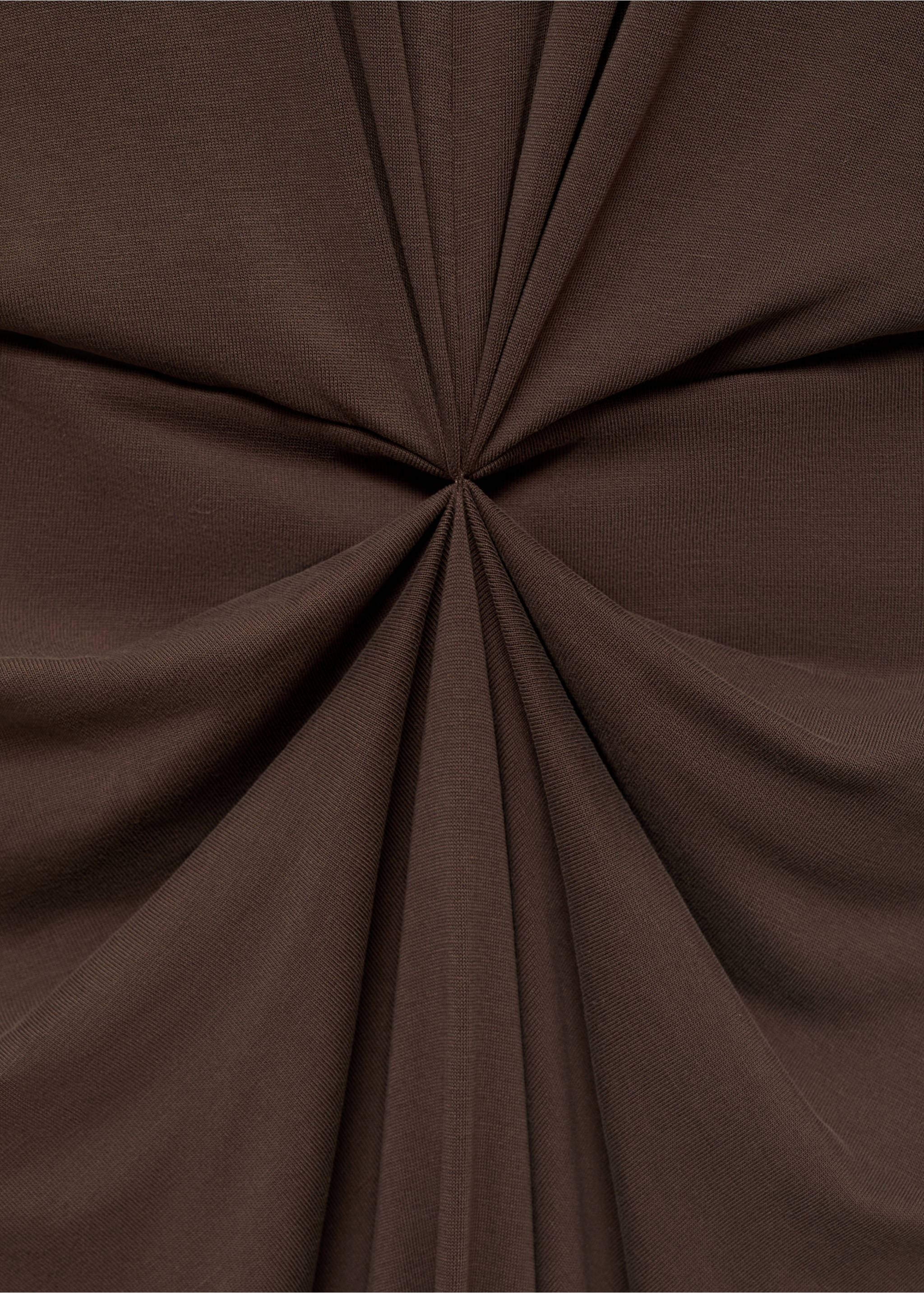 V-neck dress with gathered neckline - Details of the article 8, Brown. Ref: 17021221-00.