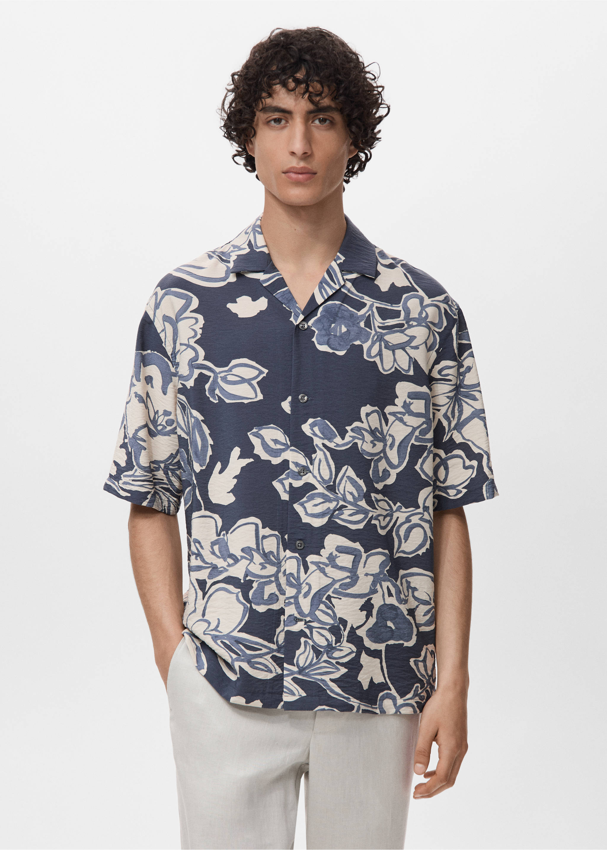 Creased-effect floral shirt - Medium plane, Navy. Ref: 17021231-00.