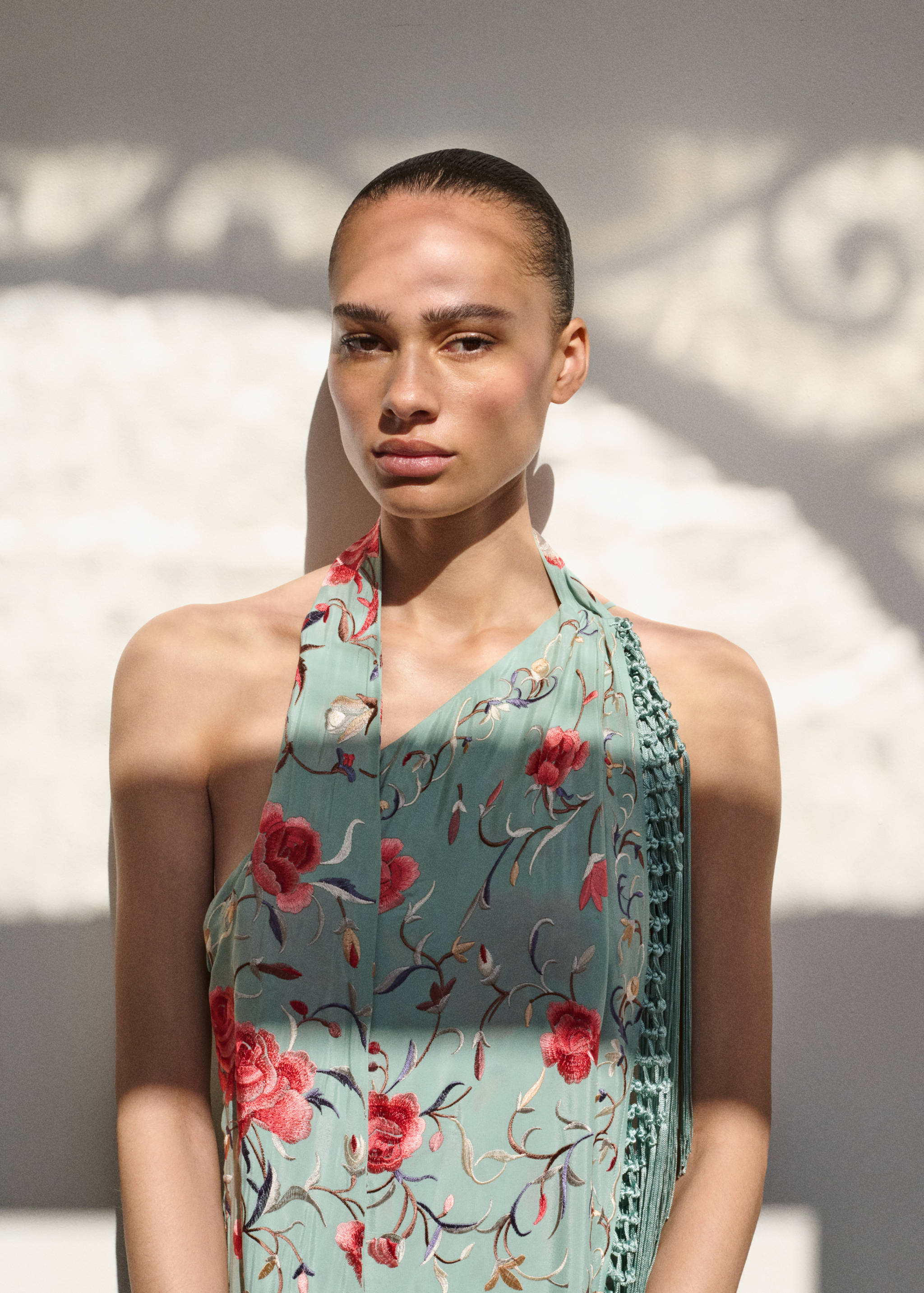 Asymmetrical dress with embroidered fringes - Details of the article 1