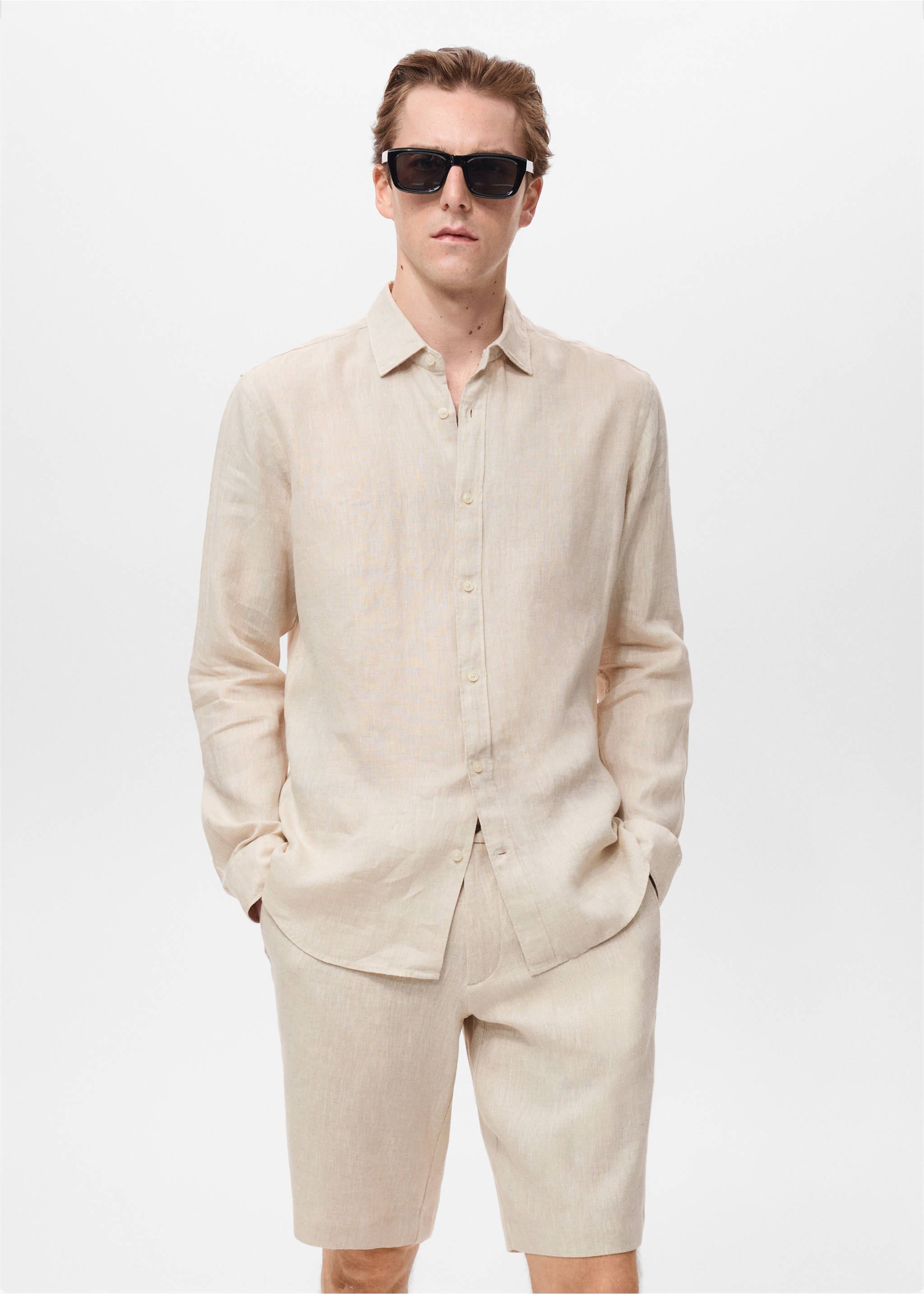 100% linen regular-fit shirt - Medium plane, Sand. Ref: 17021250-00.
