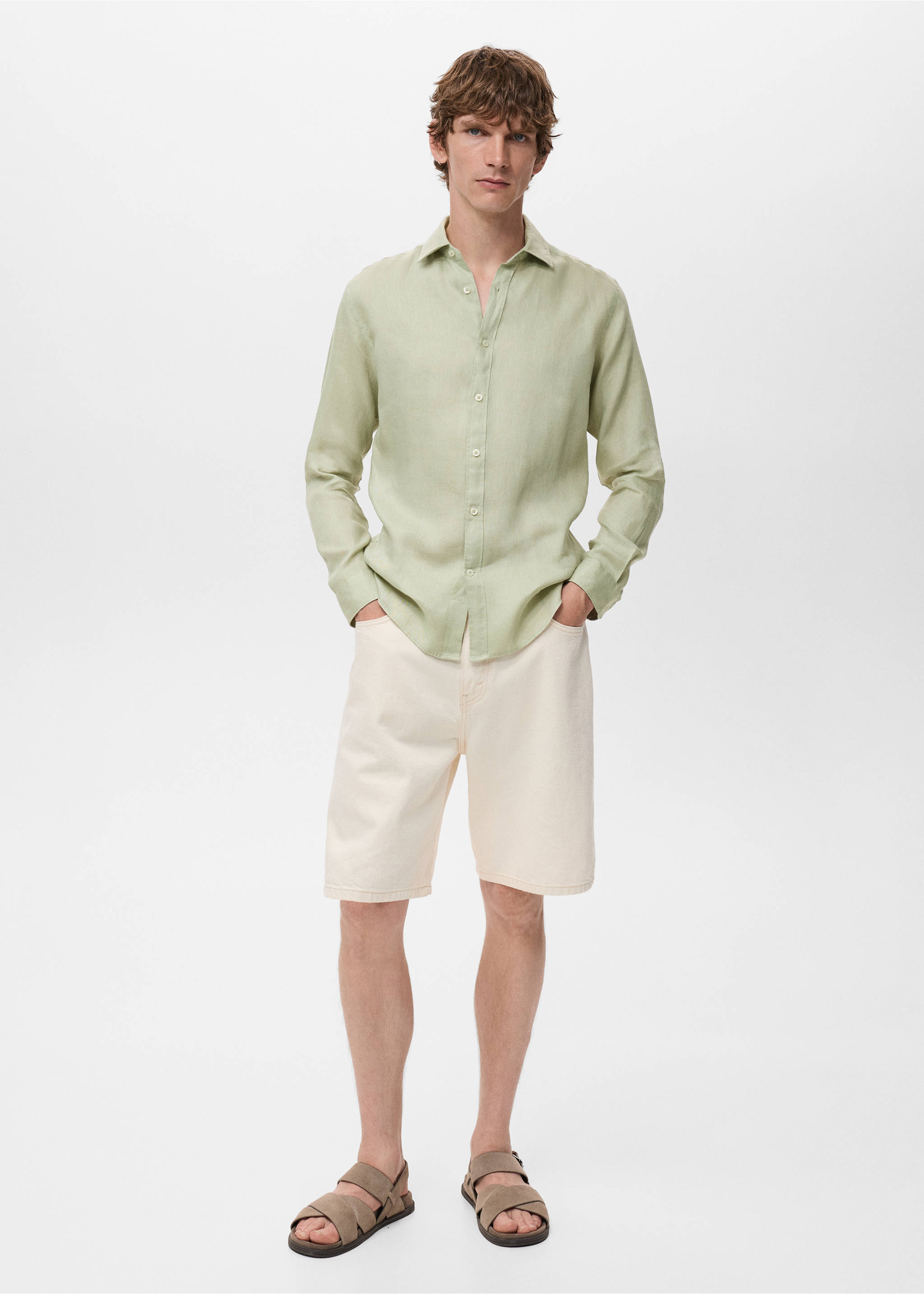 Chemise 100 % lin regular-fit - Plan général, Vert pastel. Ref: 17021250-00.