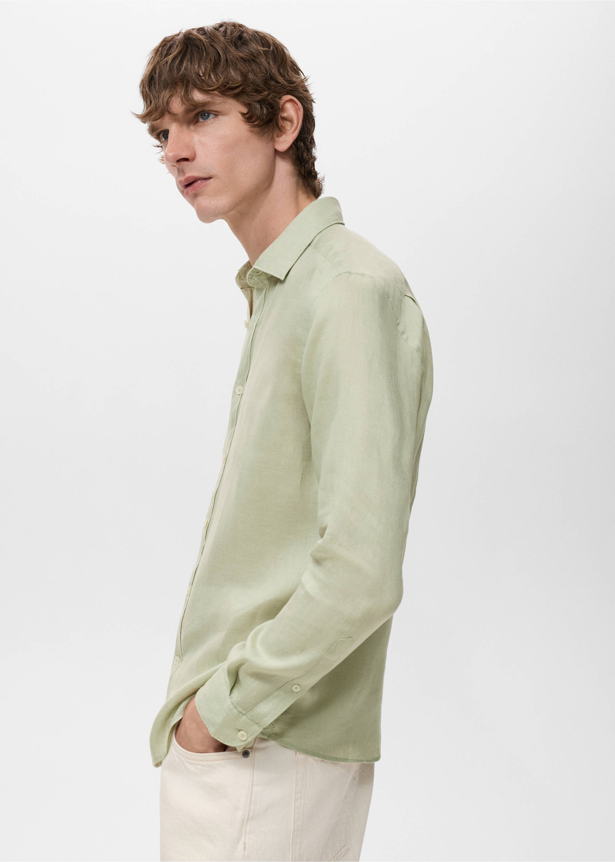 Chemise 100 % lin regular-fit - Détail de l'article 2, Vert pastel. Ref: 17021250-00.
