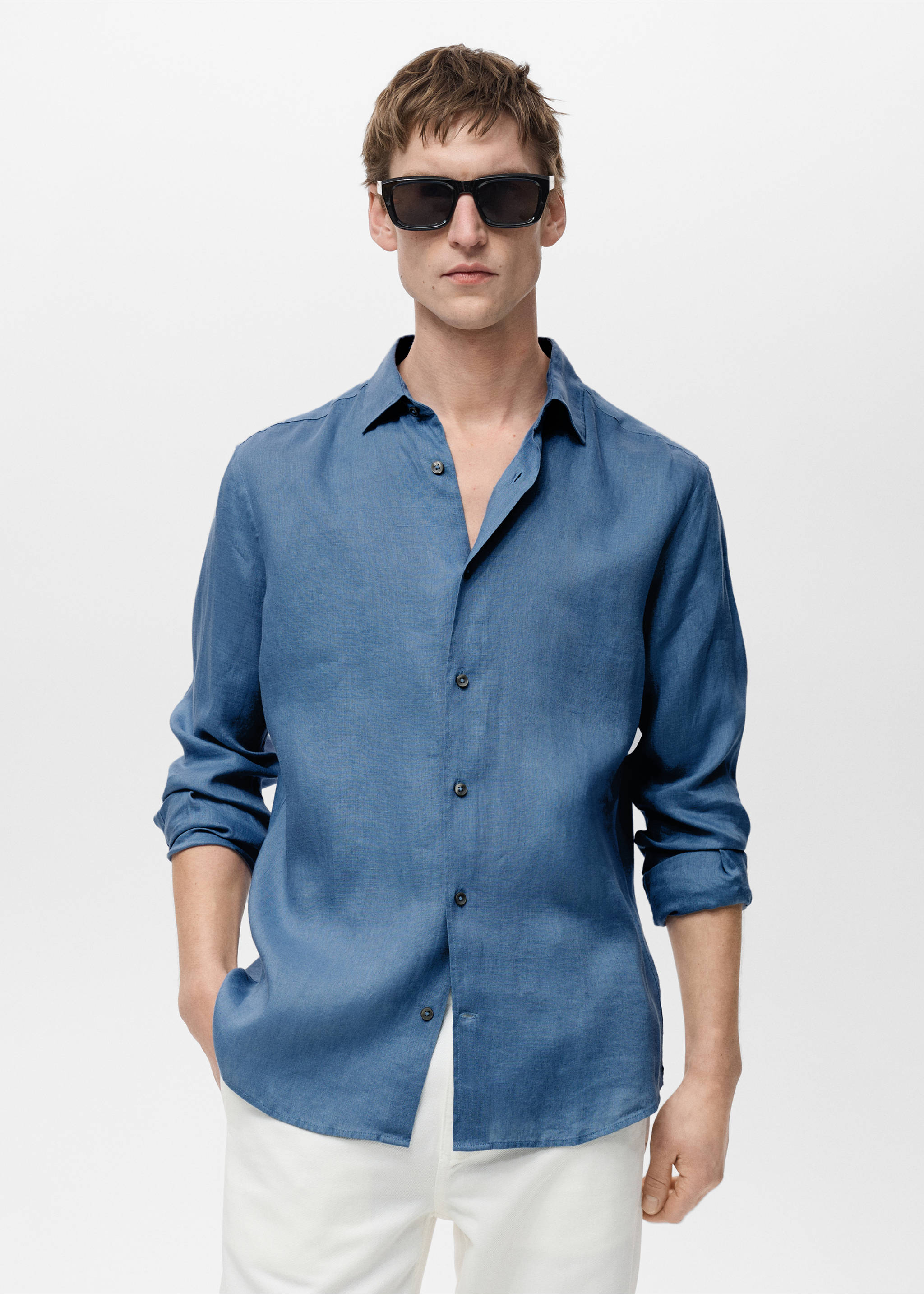 100% linen regular-fit shirt - Medium plane, China Blue. Ref: 17021250-00.