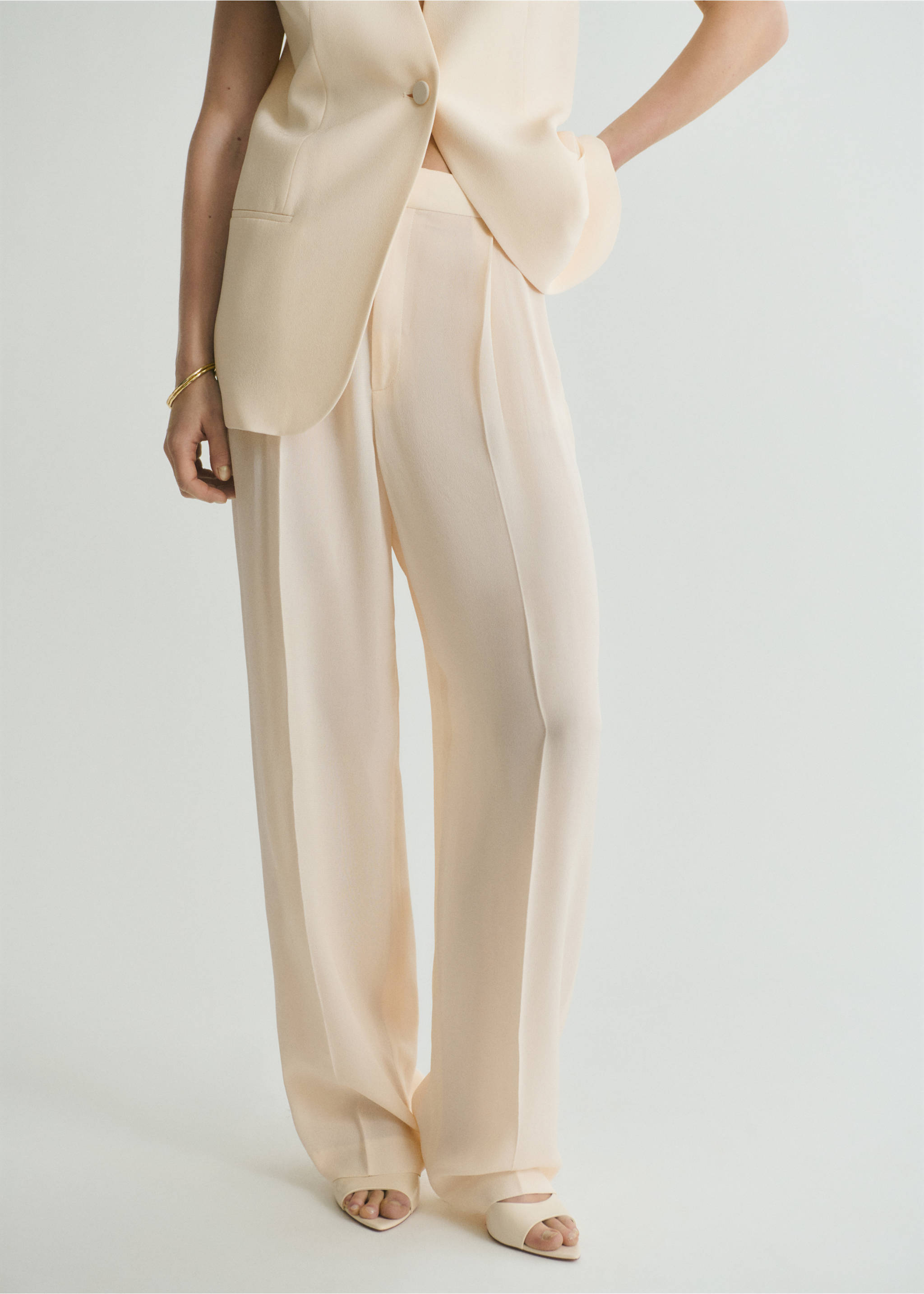 Straight-fit suit trousers - Medium plane, Vanilla. Ref: 17021268-00.