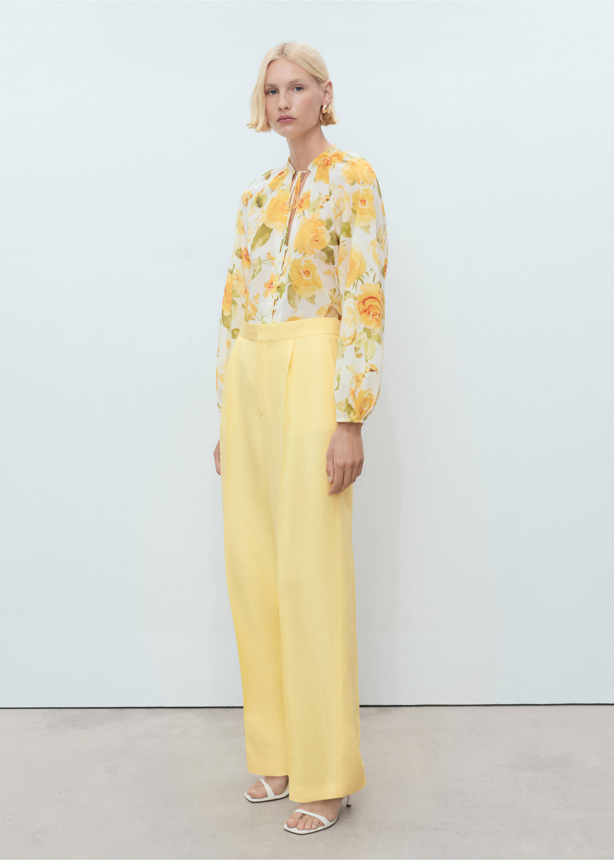 Linen-blend pleated trousers - General plane, Yellow. Ref: 17021270-00.