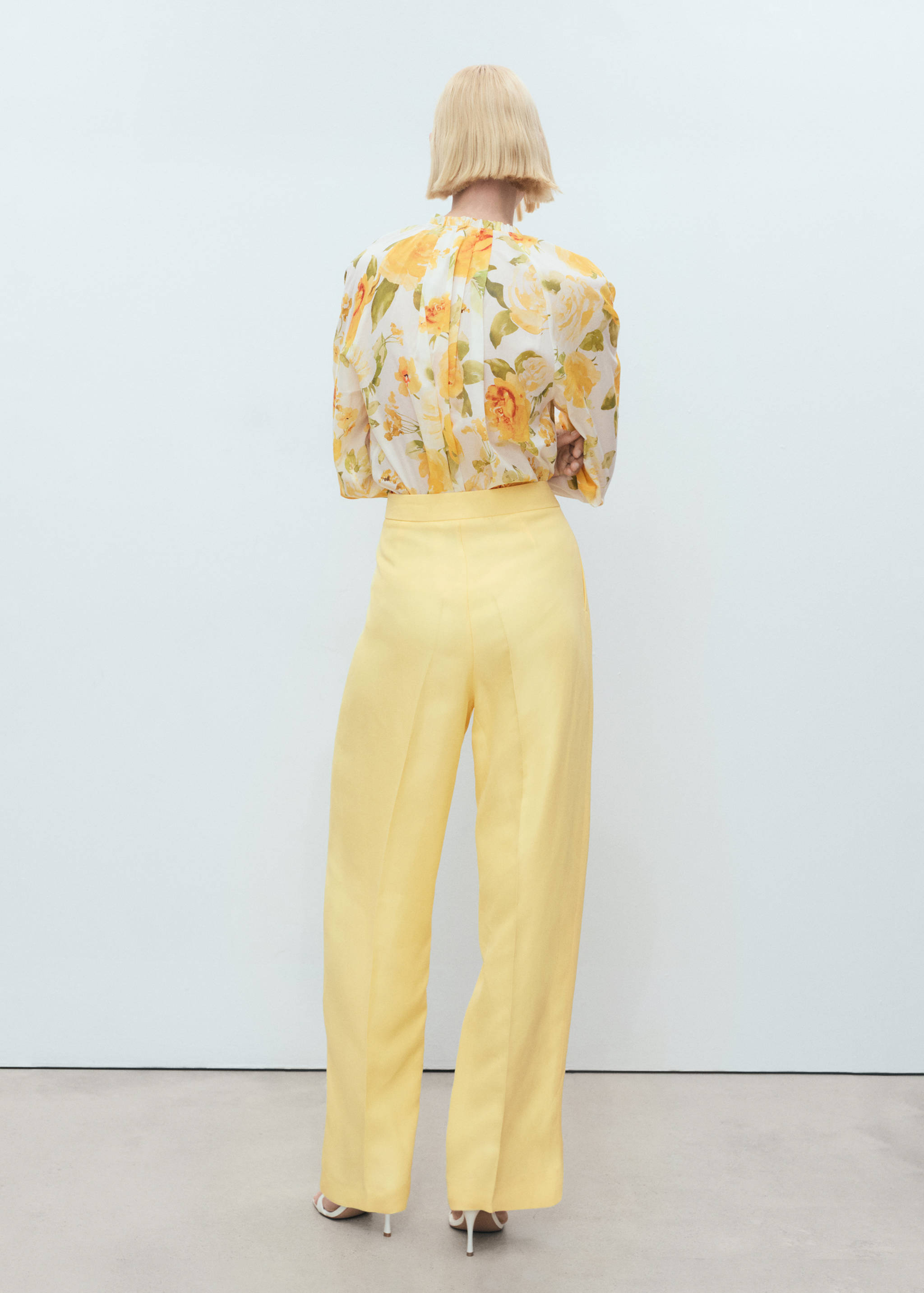 Linen-blend pleated trousers - Reverse of the article