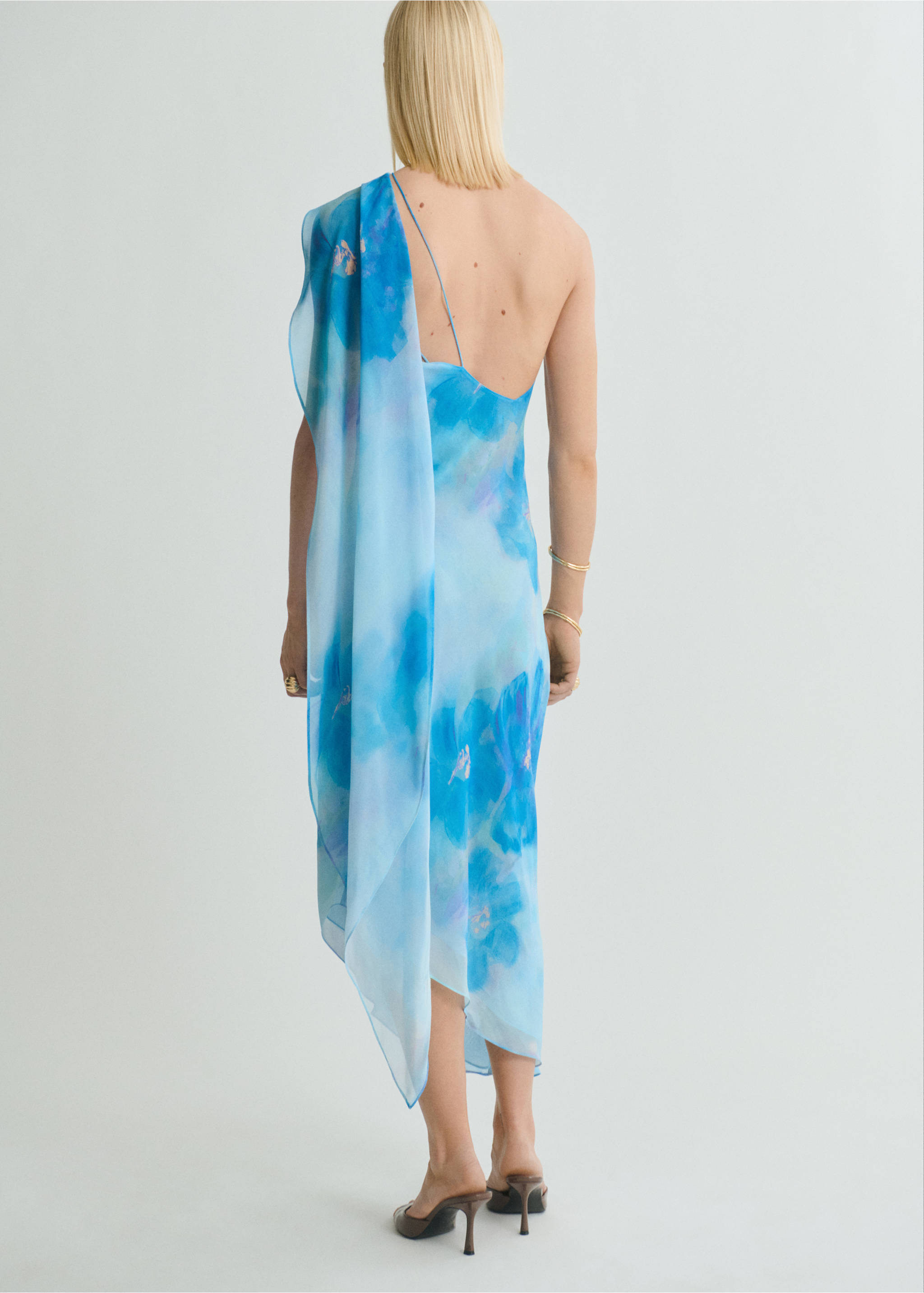 Asymmetrical floral scarf dress - Reverse of the article, Blue. Ref: 17021271-00.