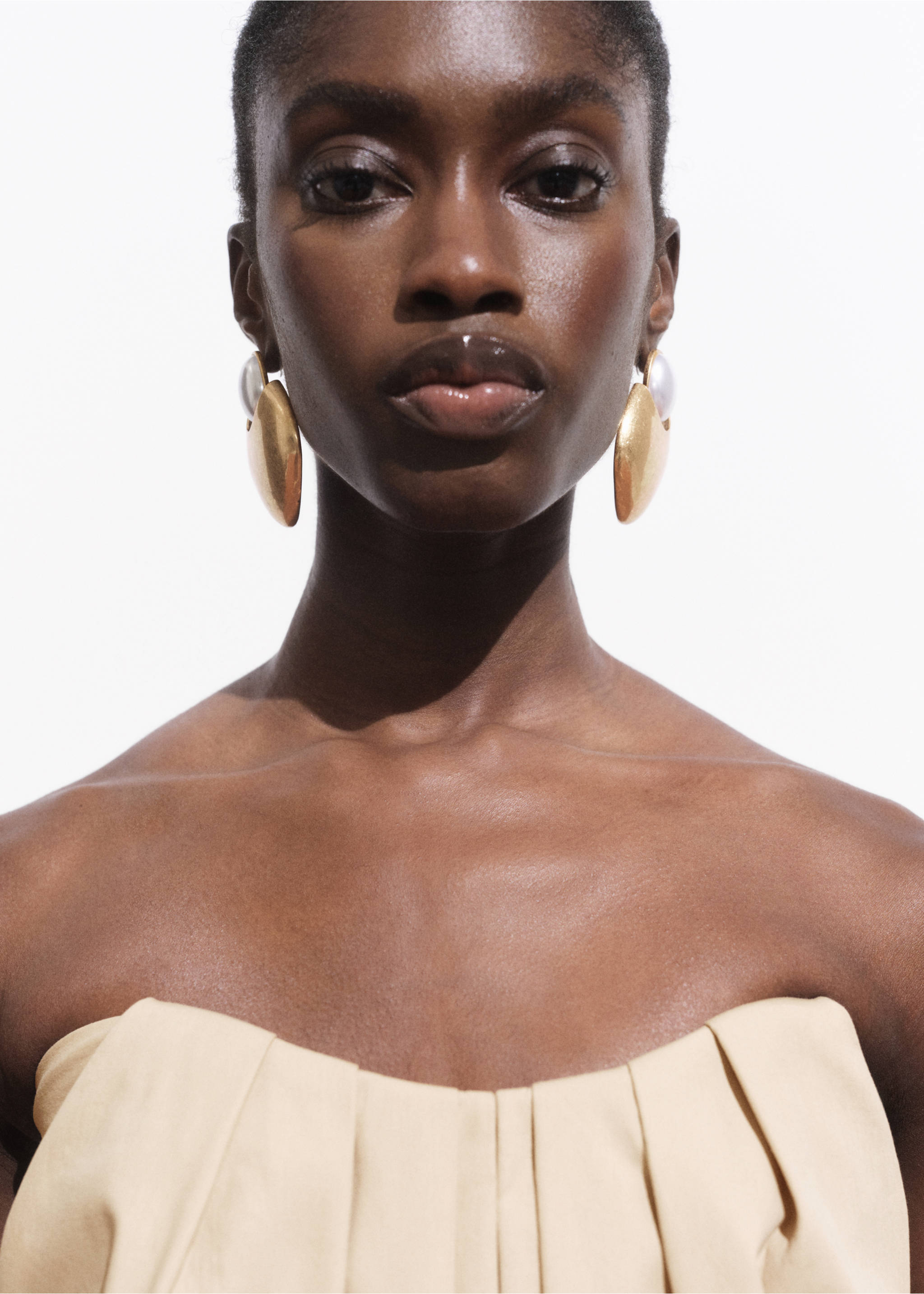 Long dress with sweetheart neckline - Details of the article 1, Medium Brown. Ref: 17021282-00.