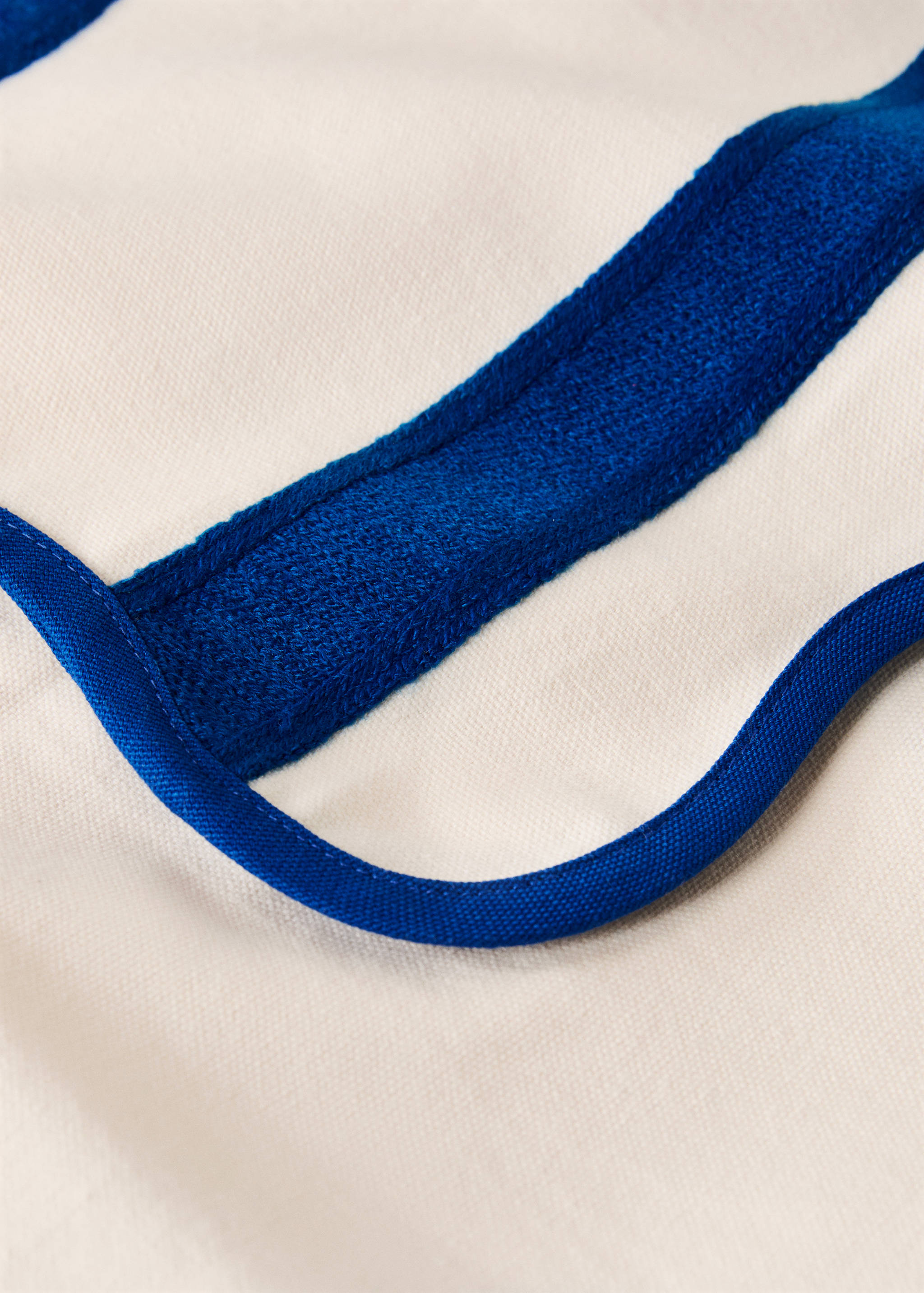 Nappe coton brodée ondulations pour 6 à 8 convives - Détail de l'article 1