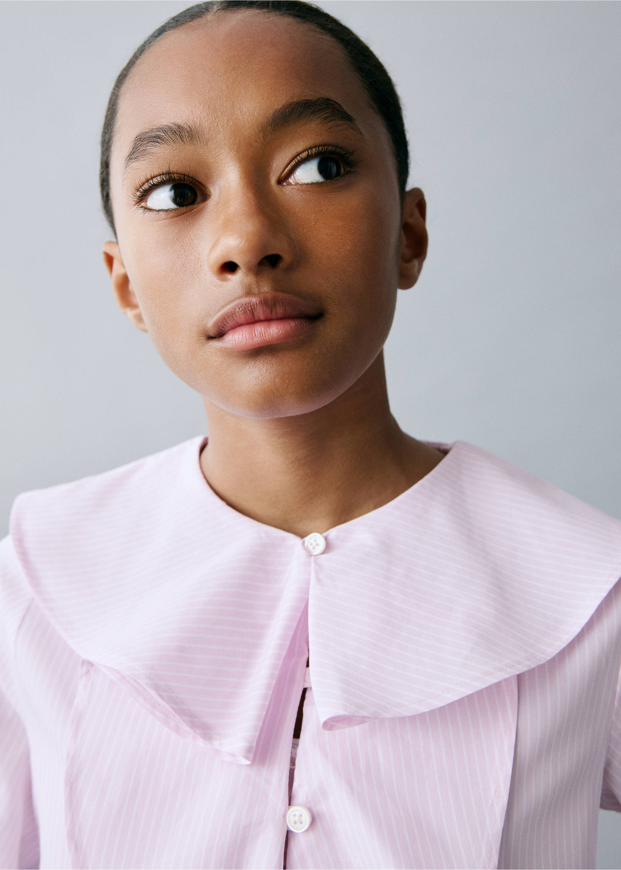 Shirt with ruffle detail - Details of the article 1, Pink. Ref: 17021516-00.