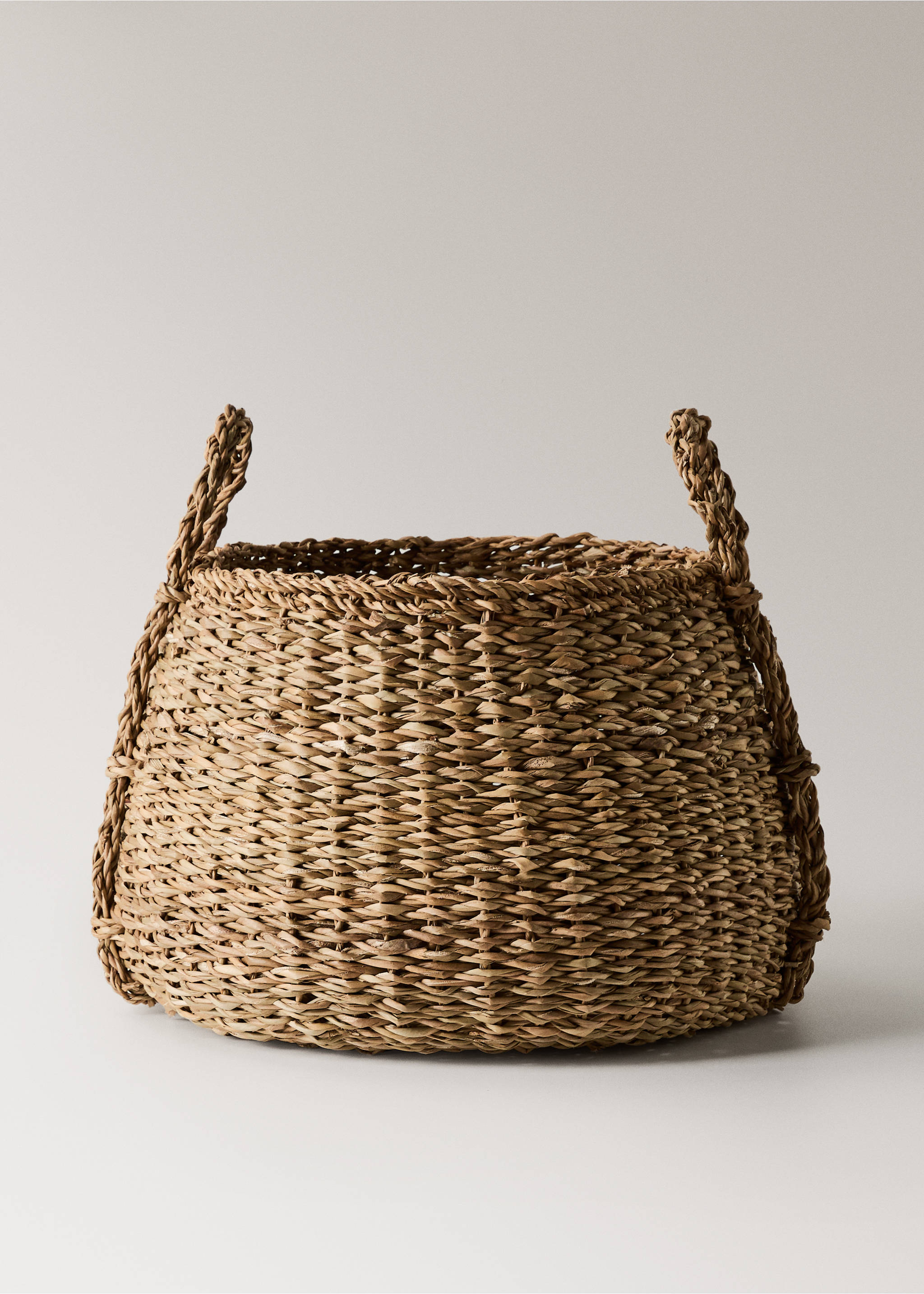 Natural fibre basket with double handles - Article without model, Brown. Ref: 17021520-00.