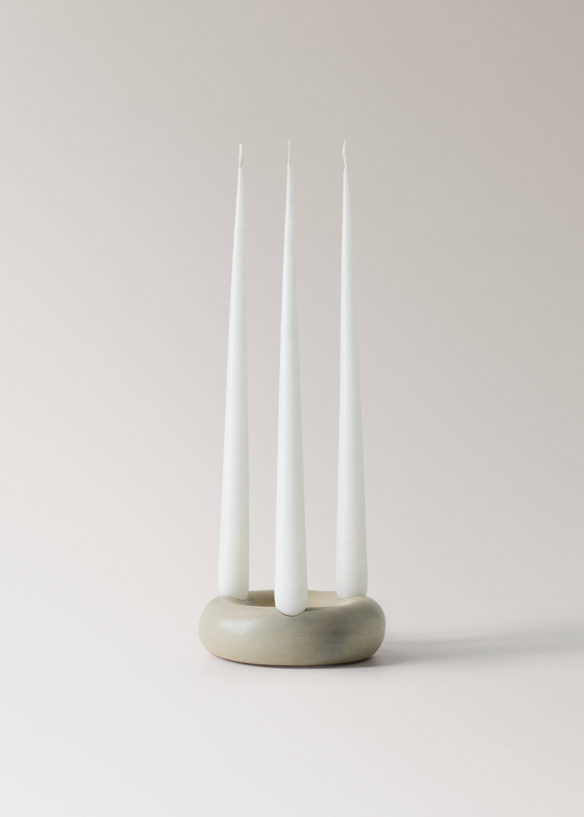 Round stoneware chandelier - Details of the article 3