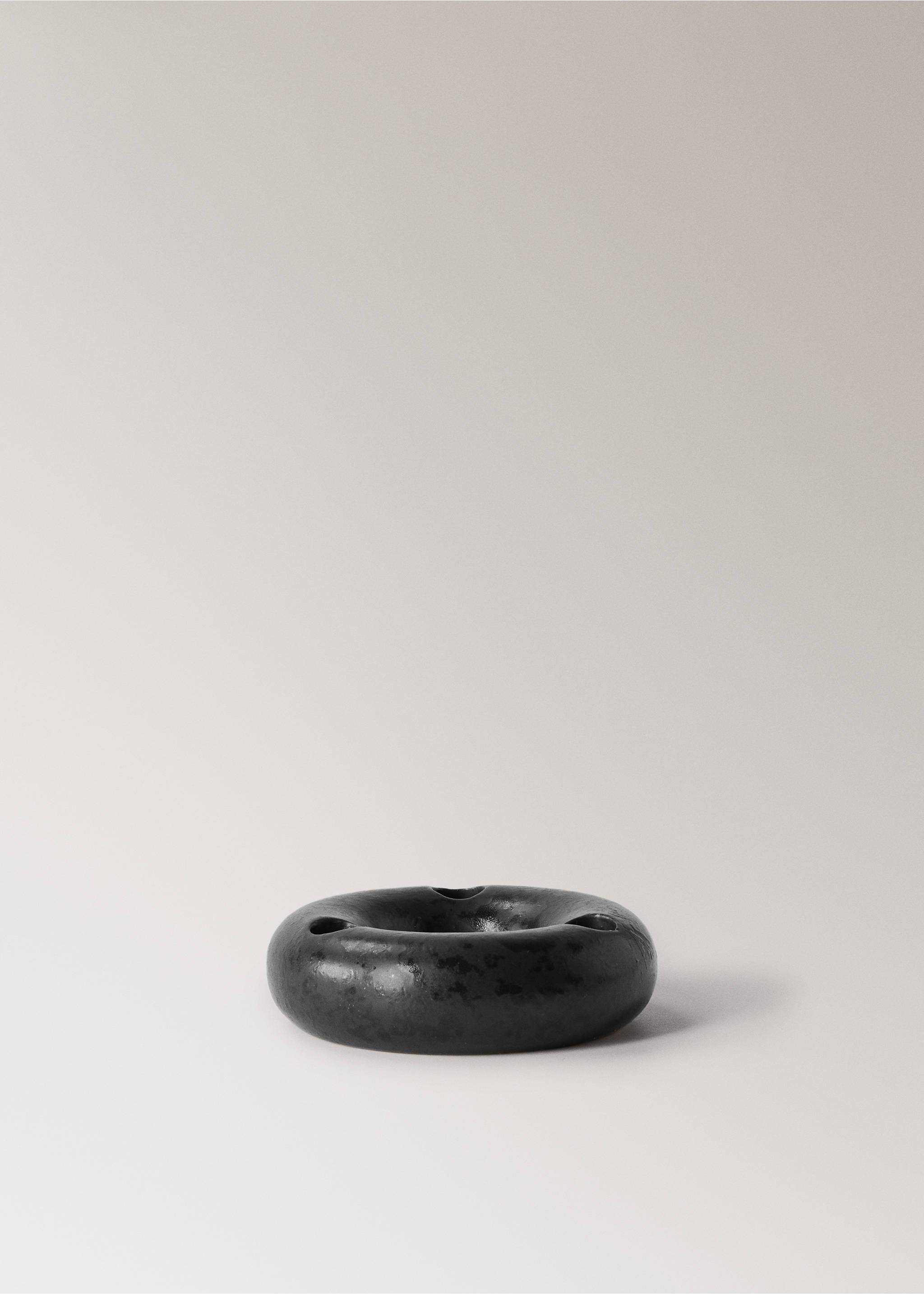 Round stoneware chandelier - Article without model, Black. Ref: 17021533-00.