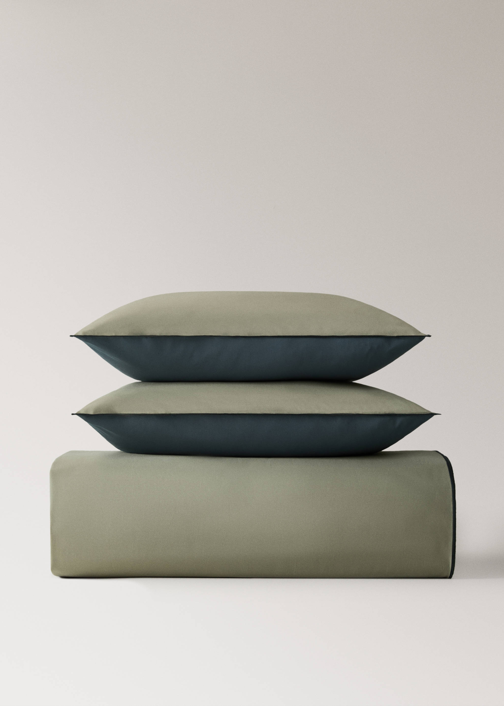 200-thread count percale cotton duvet cover with contrasting overlock for 150/160 cm bed - Article without model