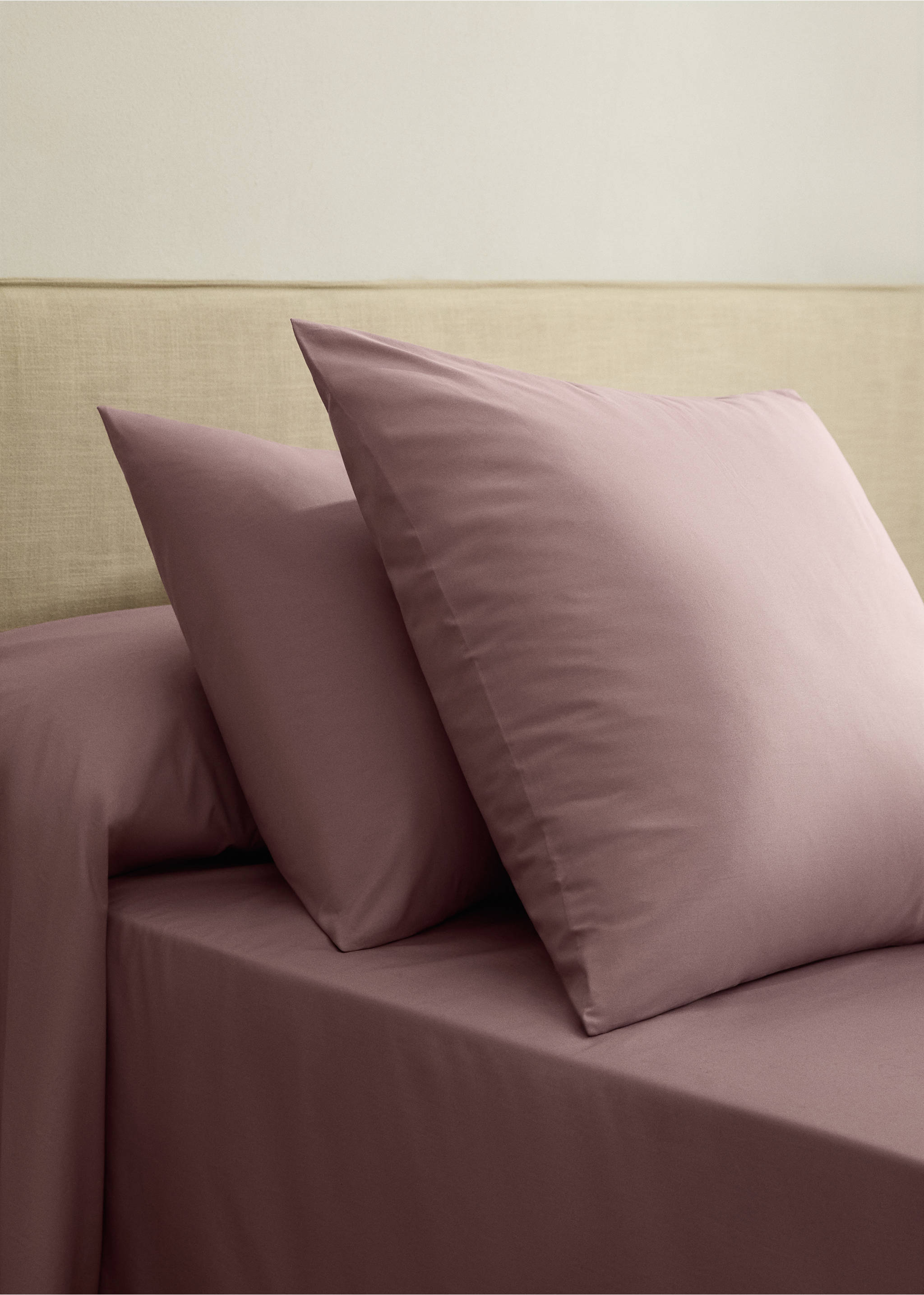 Two cotton percale pillowcases 60x60cm - General plane, Plum. Ref: 17021557-00.
