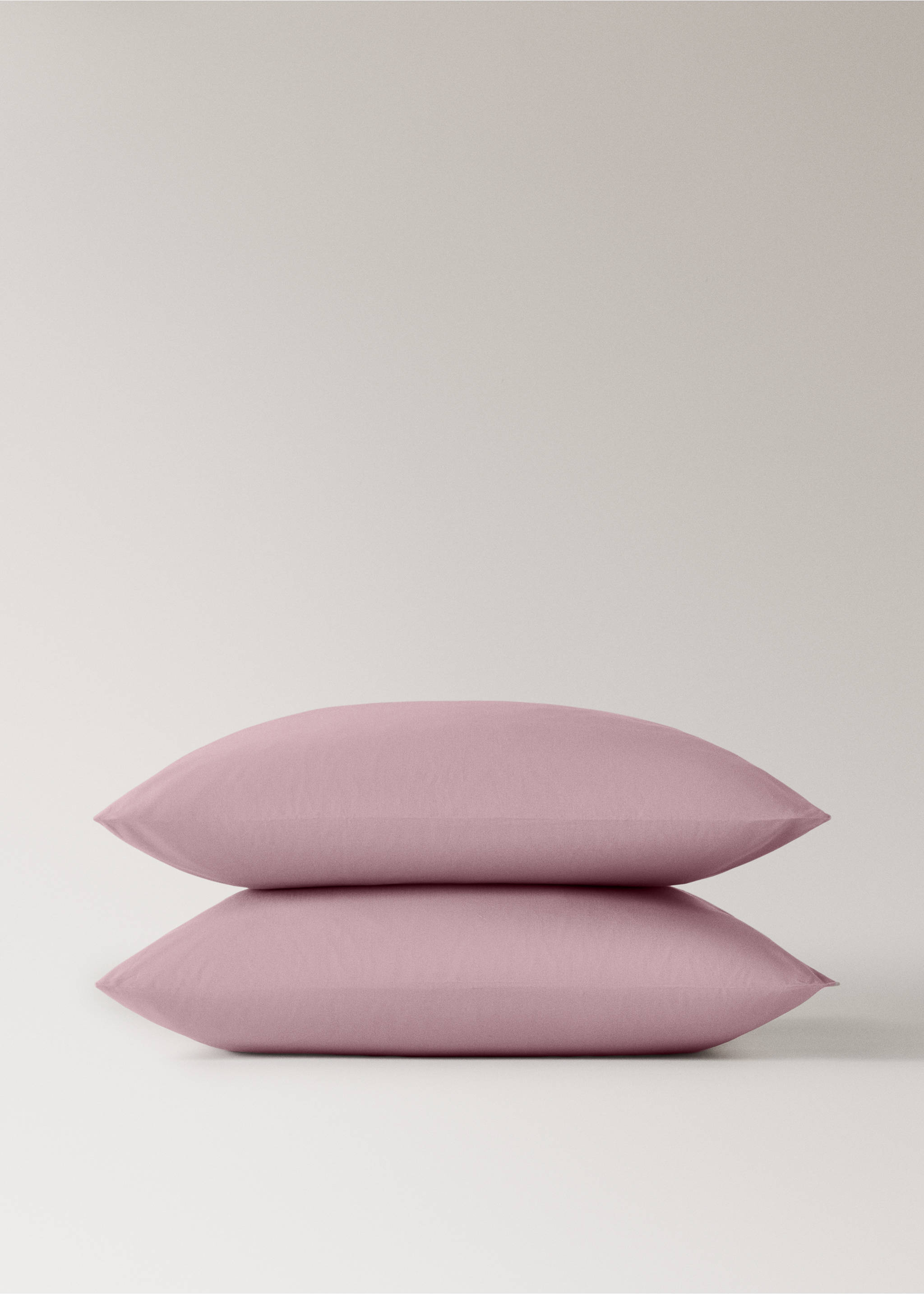 Two cotton percale pillowcases 60x60cm - Details of the article 1, Plum. Ref: 17021557-00.