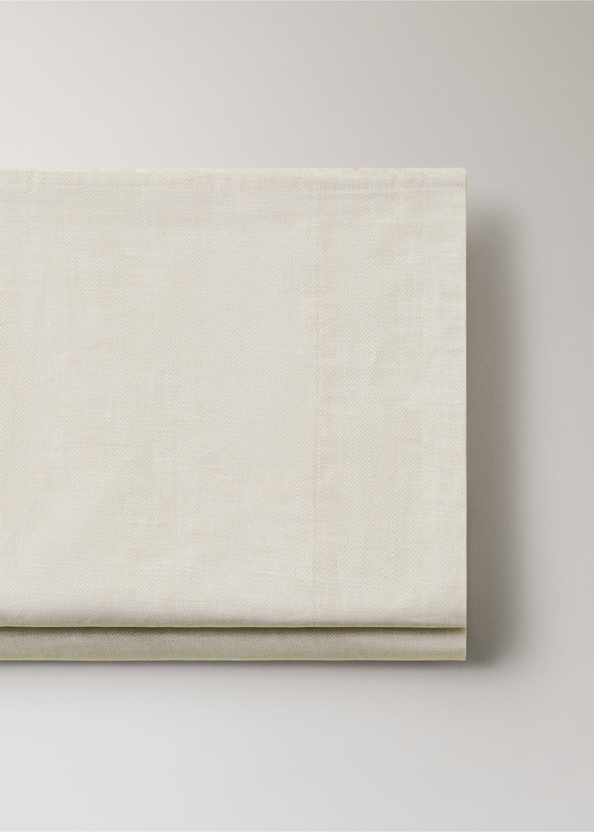 200-thread count percale cotton flat sheet for 150/160 cm bed - Details of the article 3, Vanilla. Ref: 17021579-00.