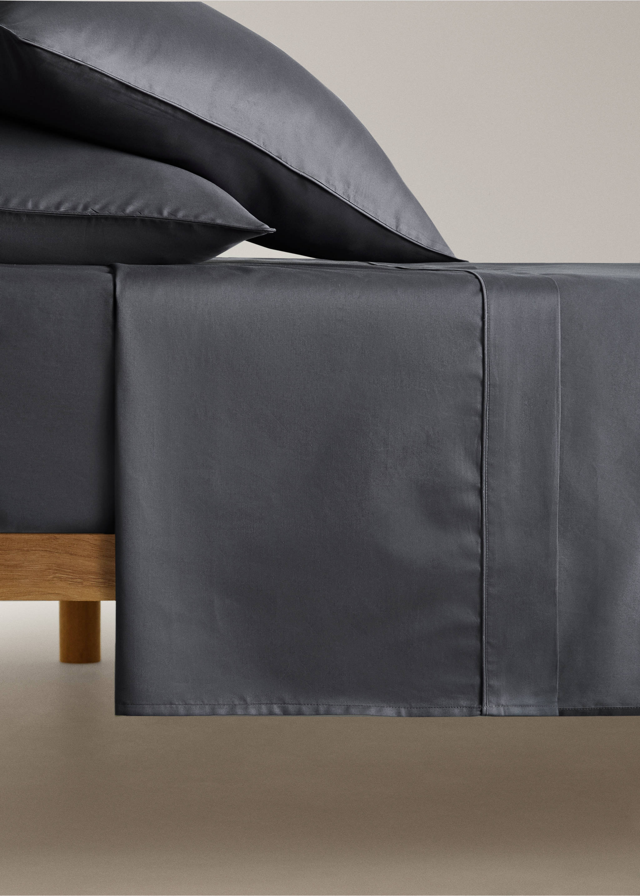600 threads washed cotton flat sheet King bed - Article without model, Dark Grey. Ref: 17021583-00.