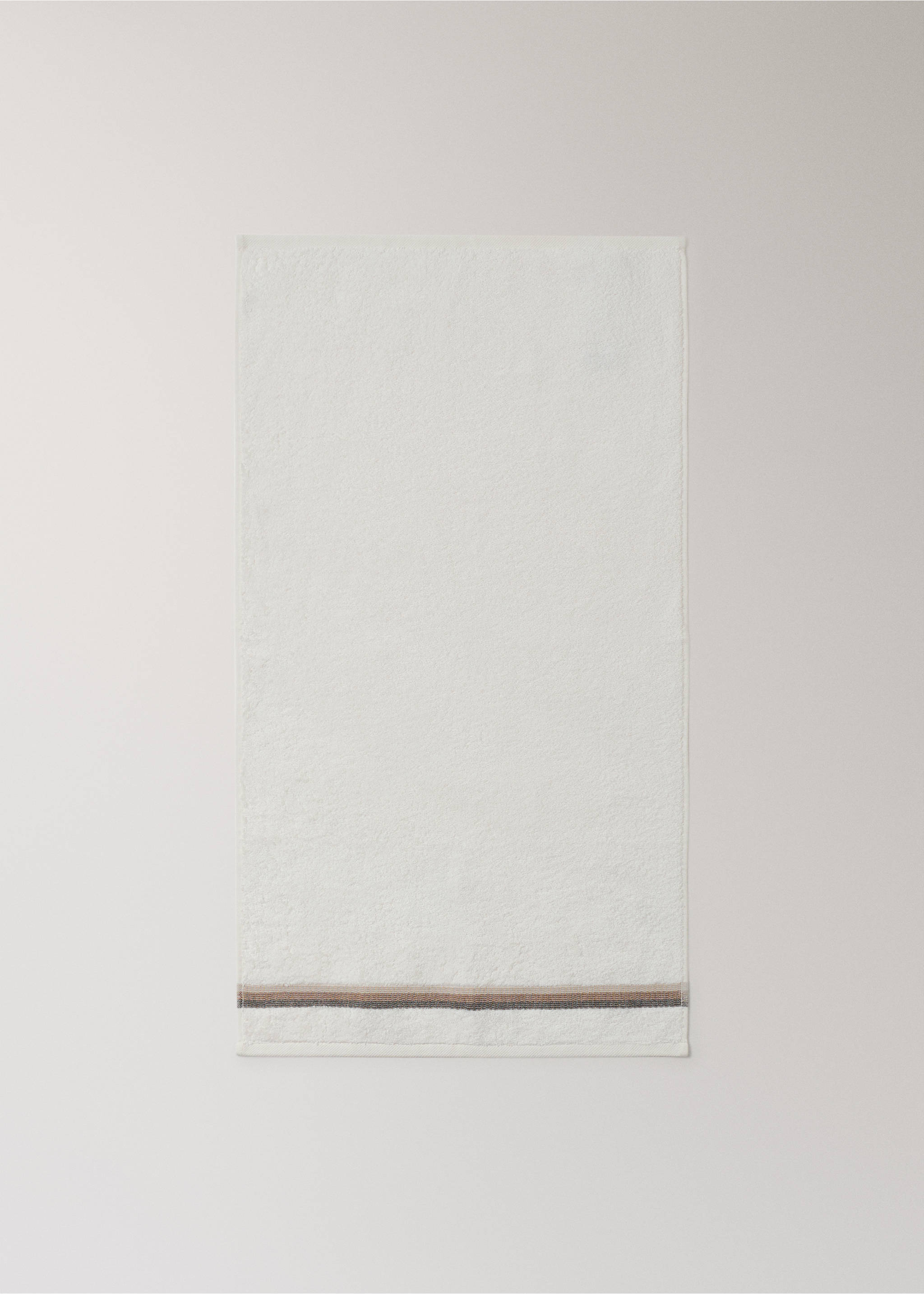 Washbasin towel with striped trim - Details of the article 3, Sand. Ref: 17021603-00.