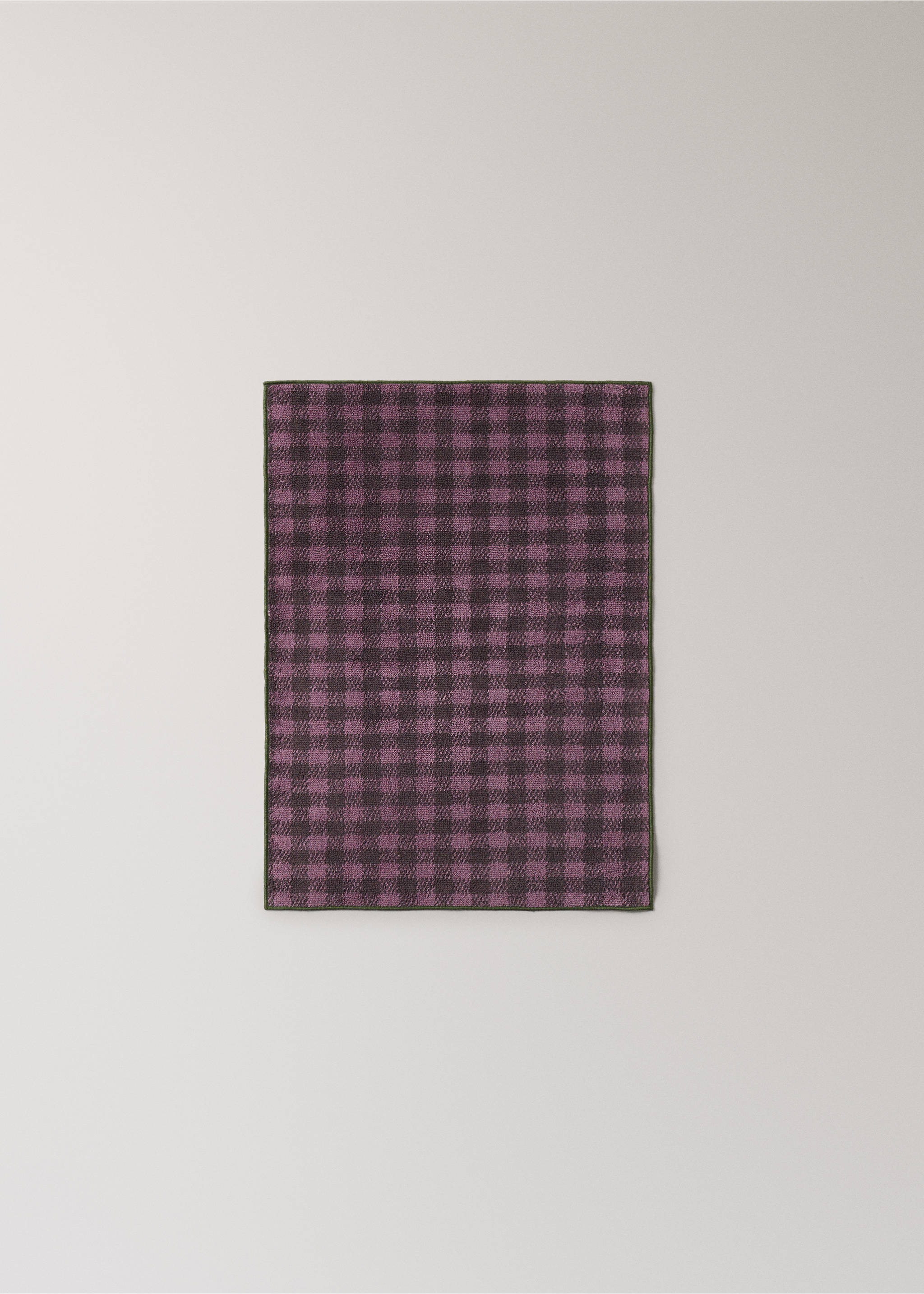 Purple checked towel, Purple. Ref: 17021614-00.