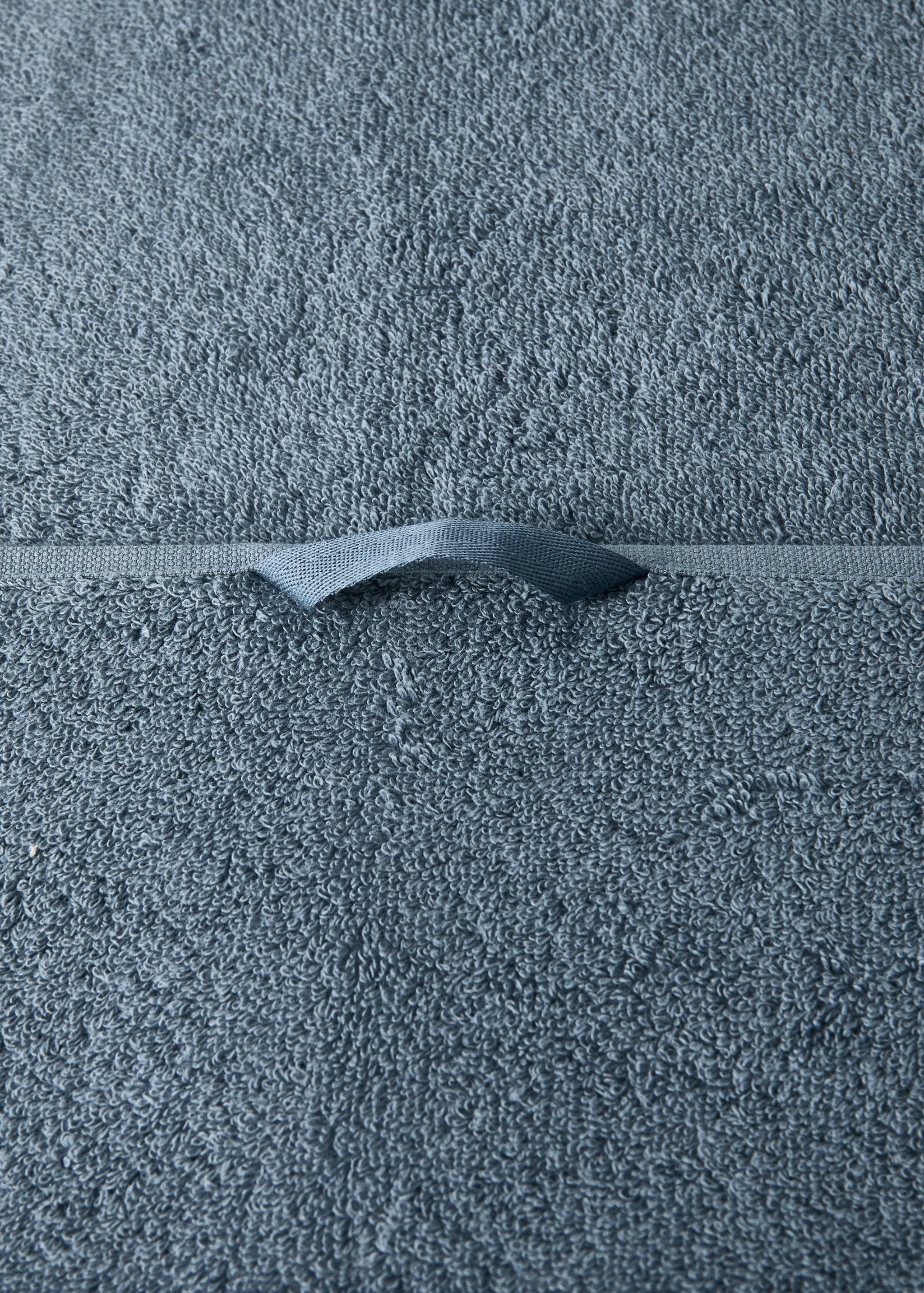 Cotton children's multi-coloured hand towel with pompoms - Details of the article 2
