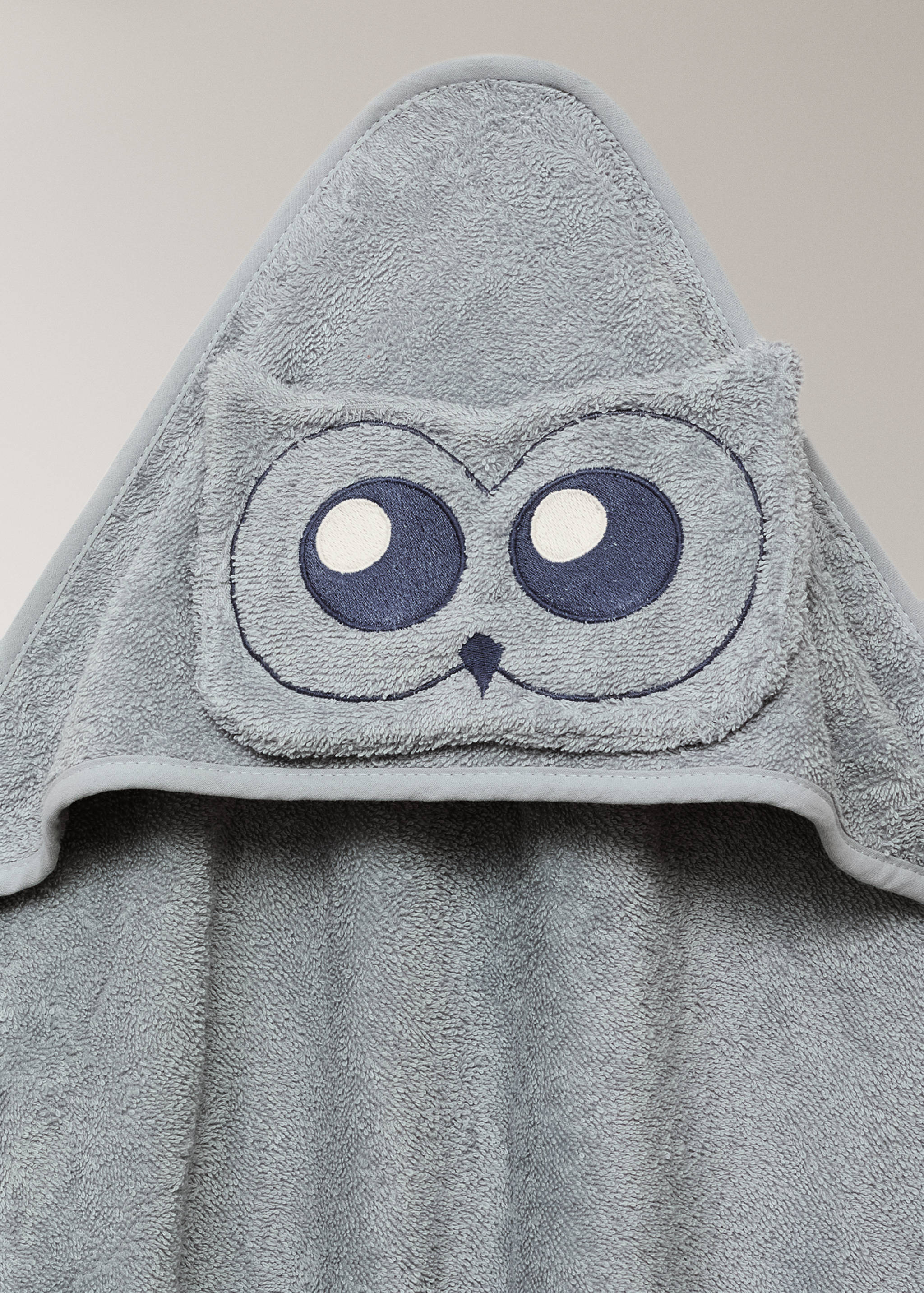 Children's terry bath cape with owl design - Details of the article 4