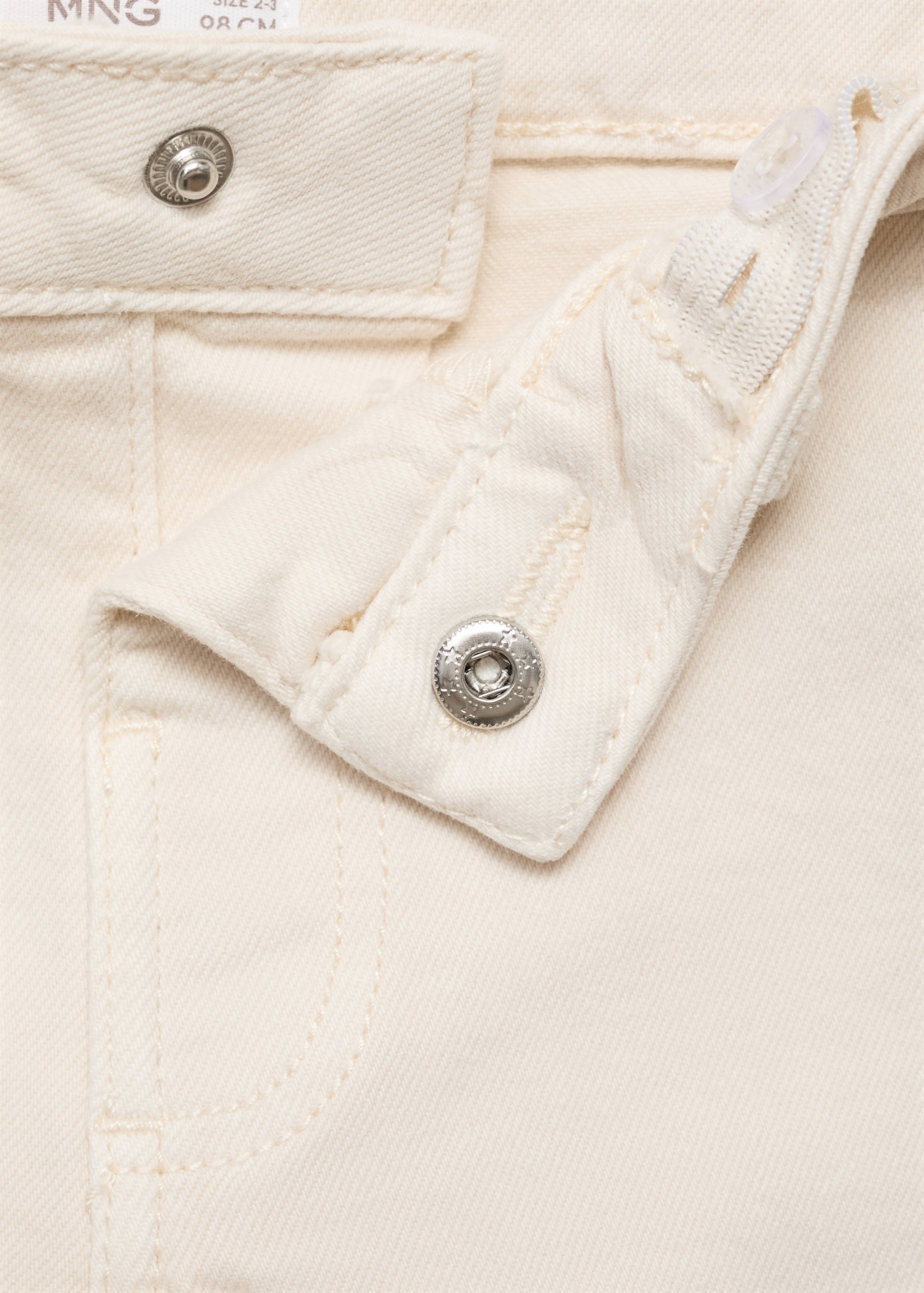 Seamless jeans with frayed hem - Details of the article 8