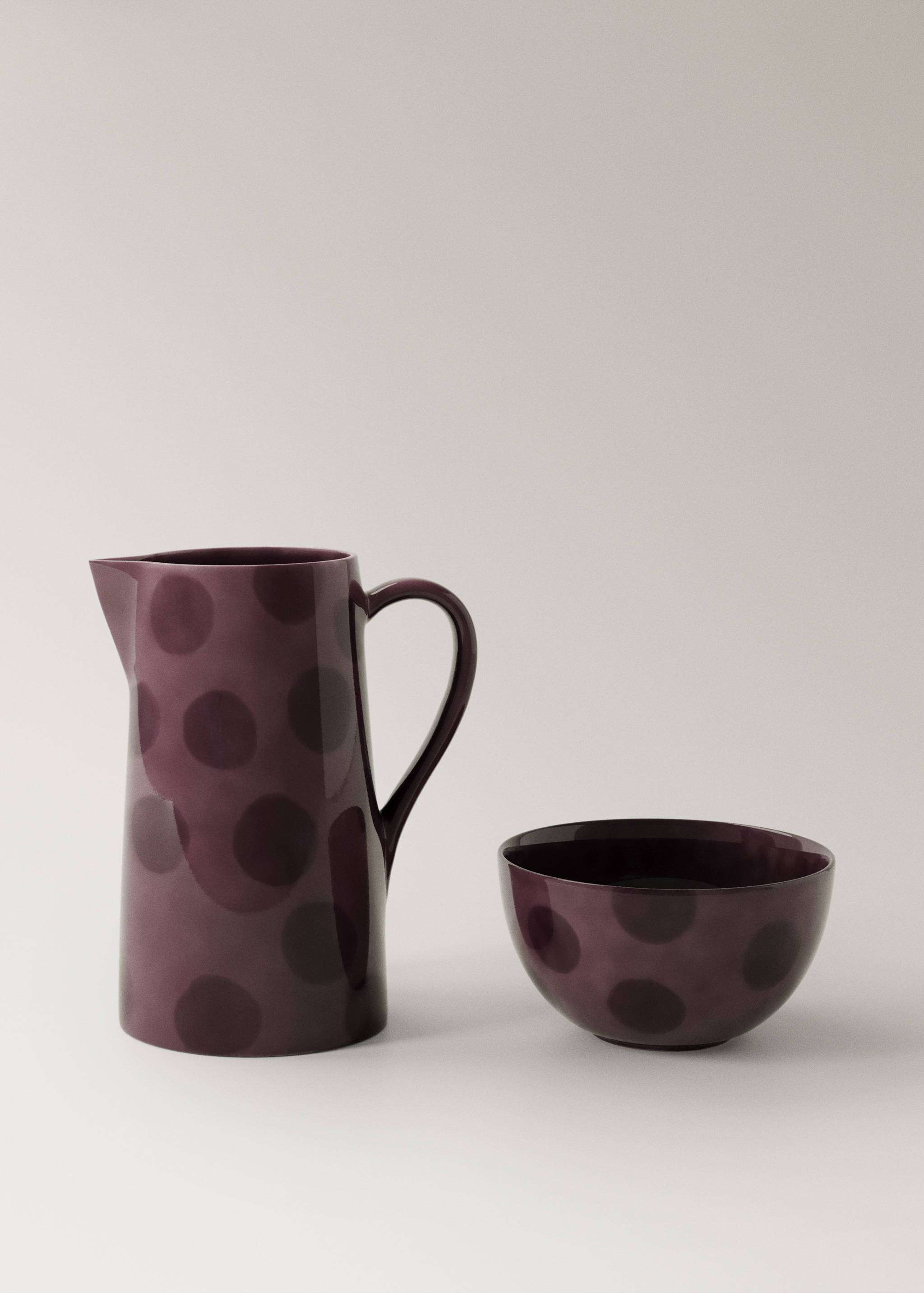 Hand-painted stoneware bowl with spots - Details of the article 3