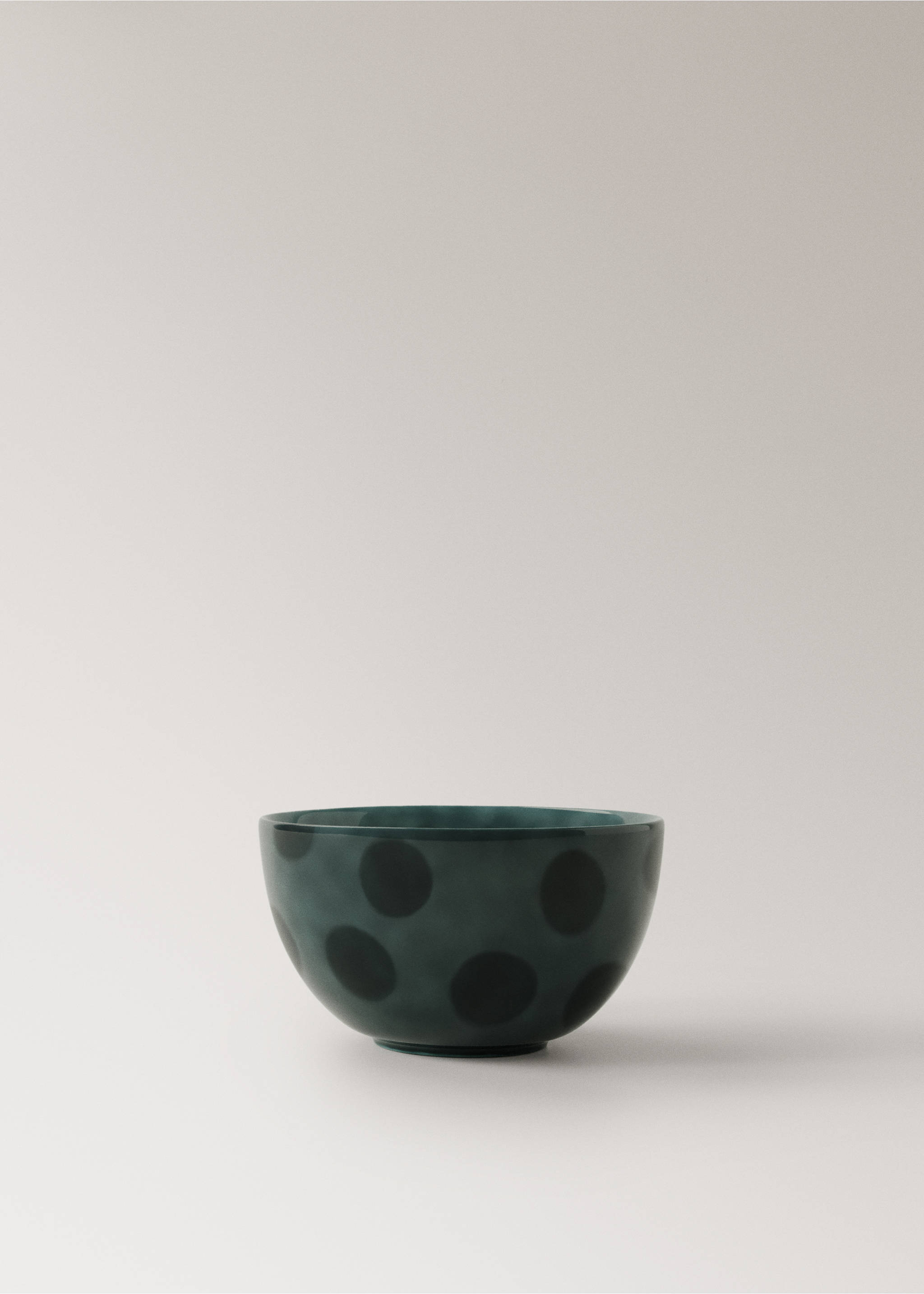 Hand-painted stoneware bowl with spots - Article without model, Charcoal. Ref: 17022035-00.