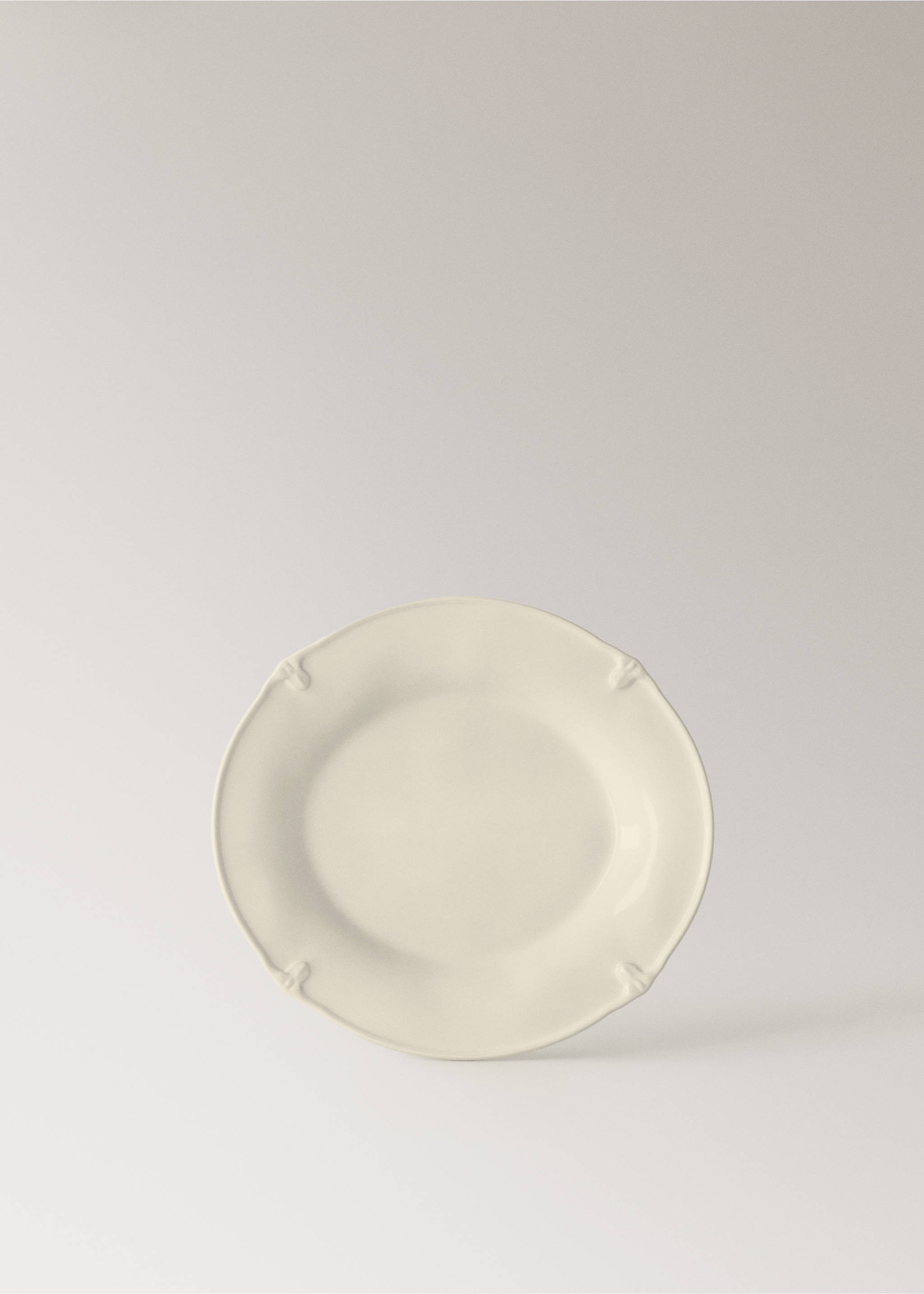 Oval stoneware dessert plate - Article without model, Ecru. Ref: 17022038-00.