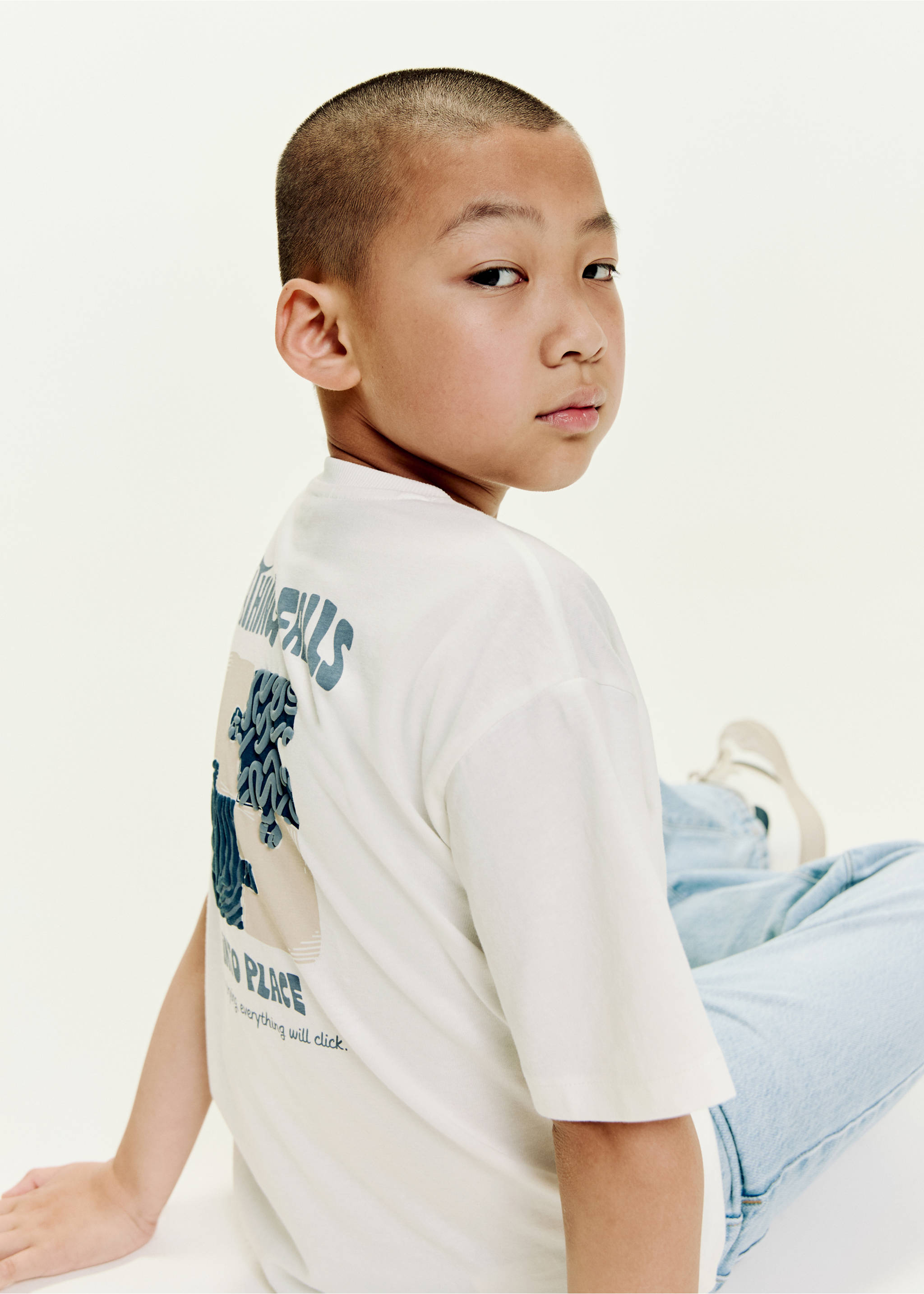 Textured embroidered t-shirt - Details of the article 1, Off White. Ref: 17022542-00.