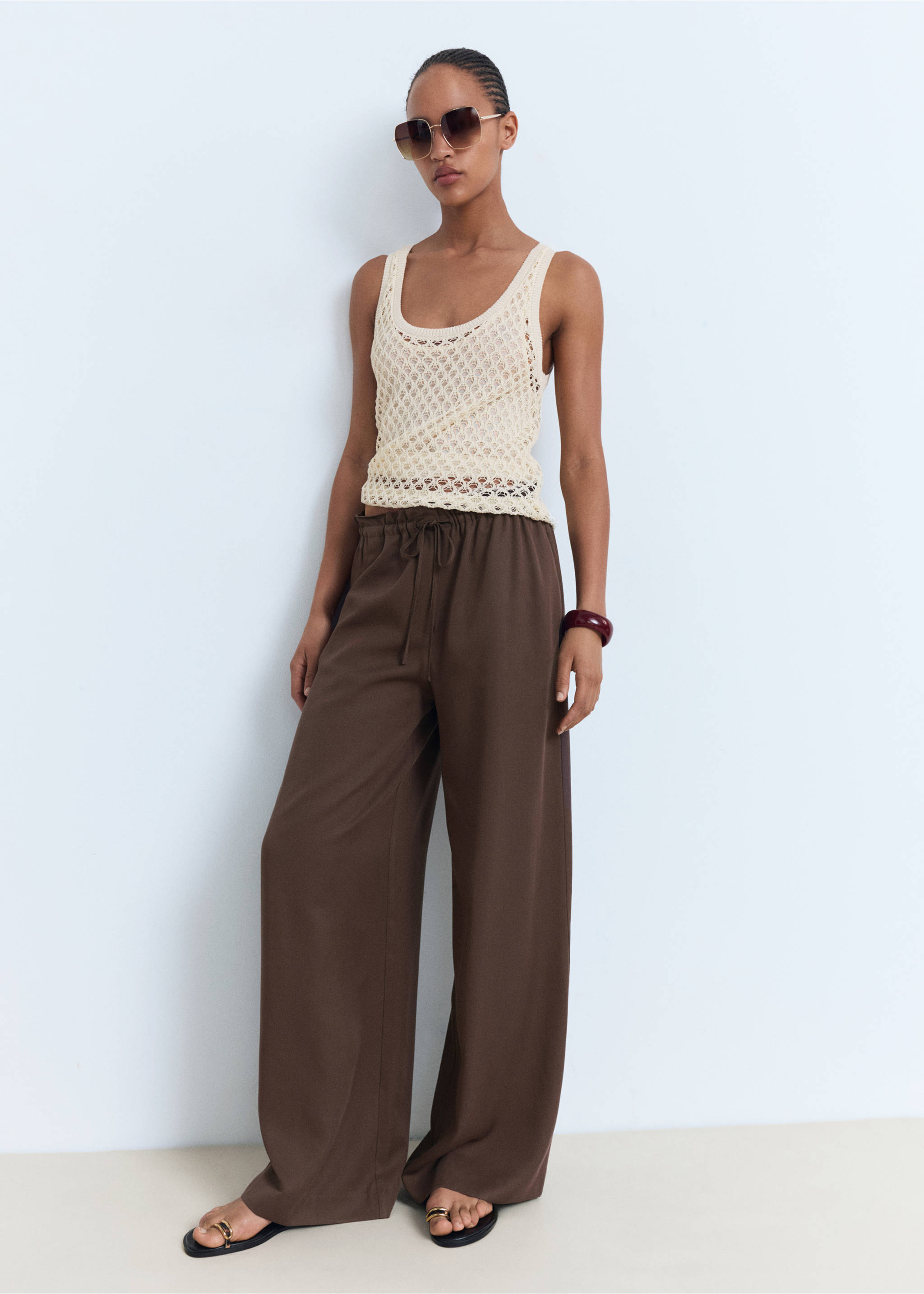 Pantalón lyocell wide leg lazo - Plano general, Chocolate. Ref: 17022906-00.